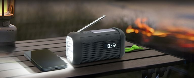 Radio Muse Portable Solar  With Crank & Flashlight