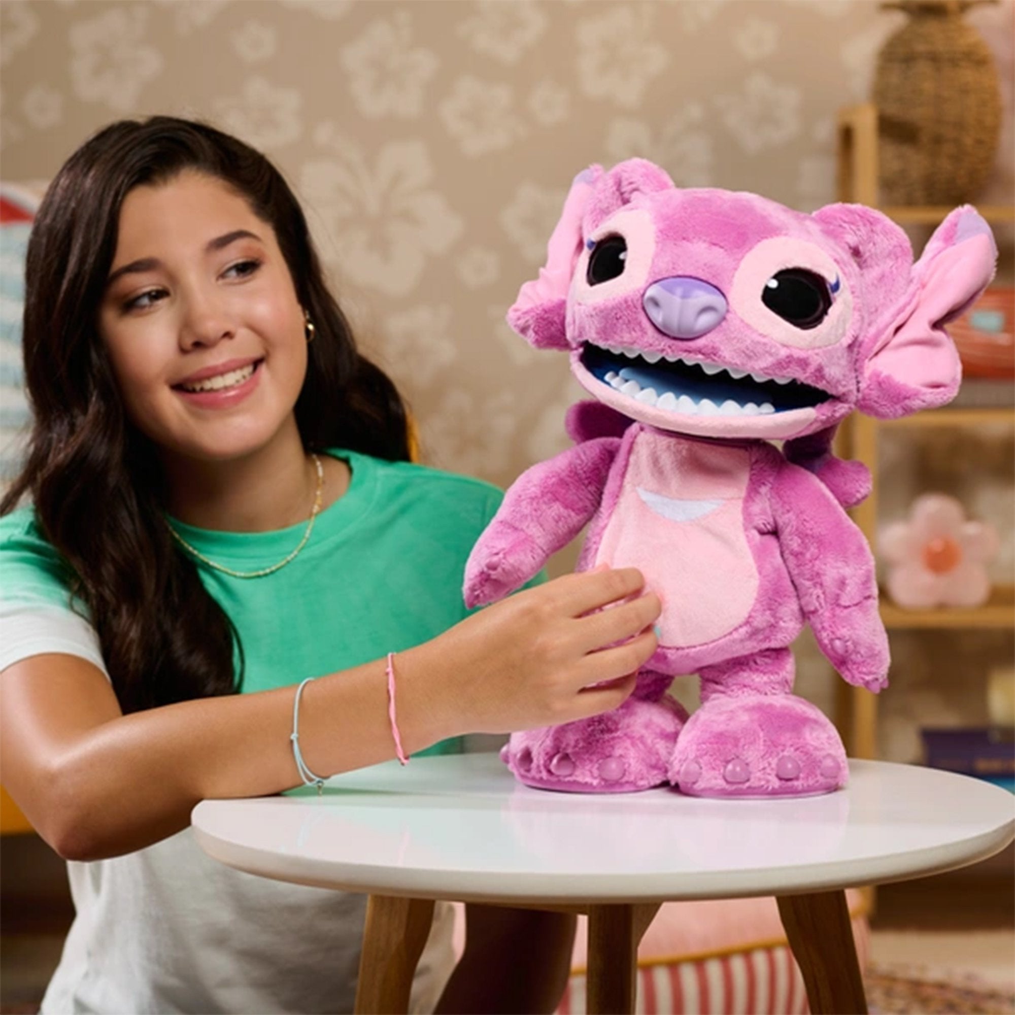 Just Play Just Play Ultimate Angel Feature Plush 31236