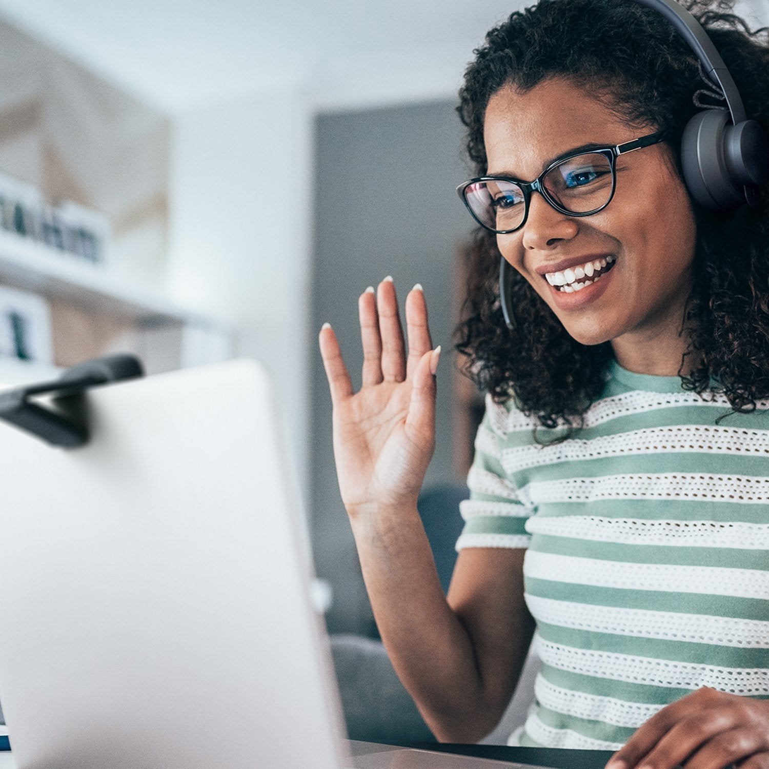 Logitech Webcam Hd C505 Negra 720p/30fps/Micro Largo Alcance/Usb-A 960-001364