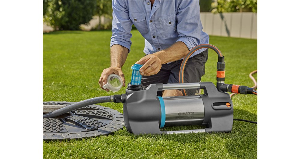 Bomba De Jardín Gardena 6500 Silentcomfort Gris Oscuro/Acero Inoxidable, 1.300 Vatios, Bluetooth, Modelo 2023