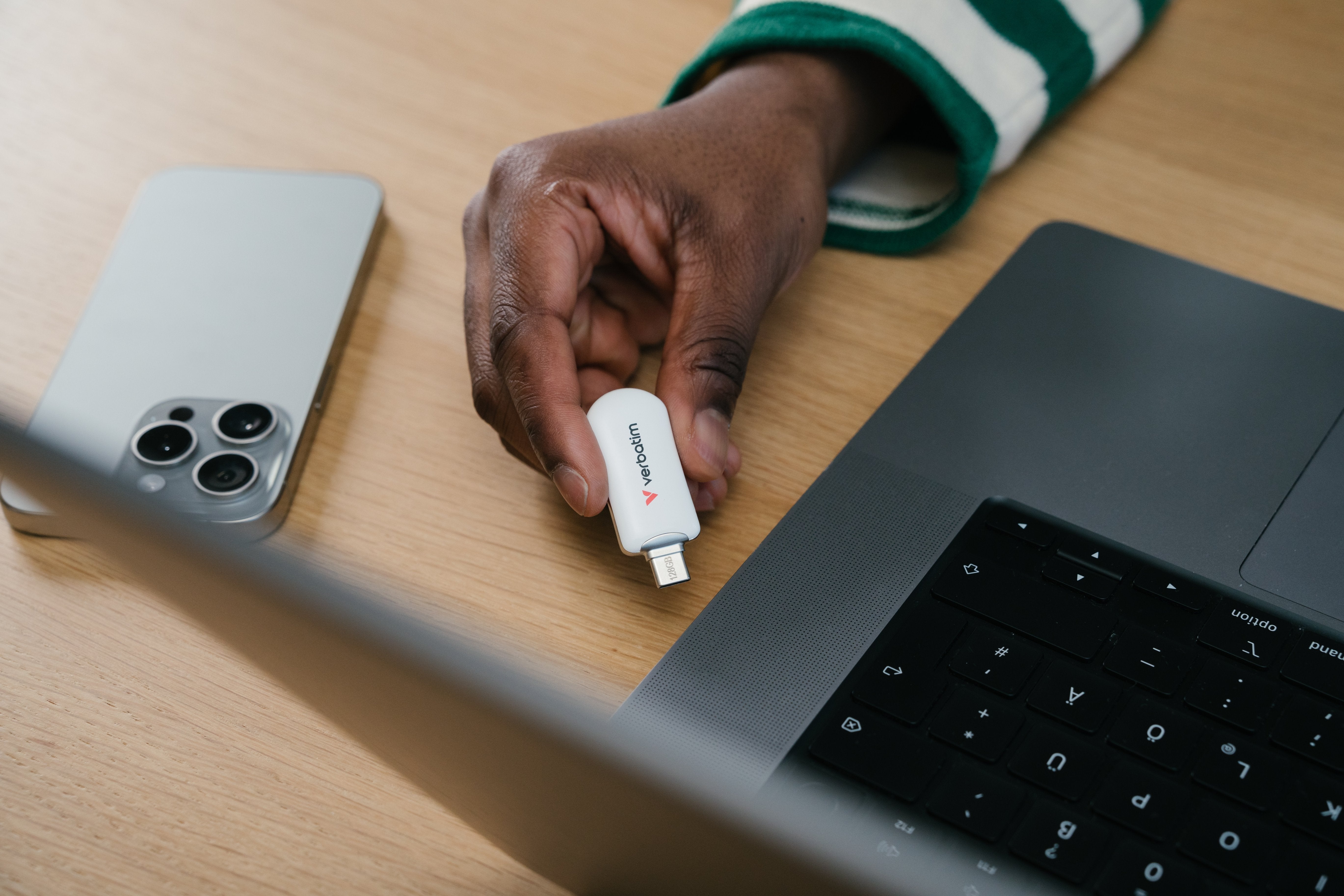 Verbatim Plectra White 256gb Usb-C Flash Drive 30230