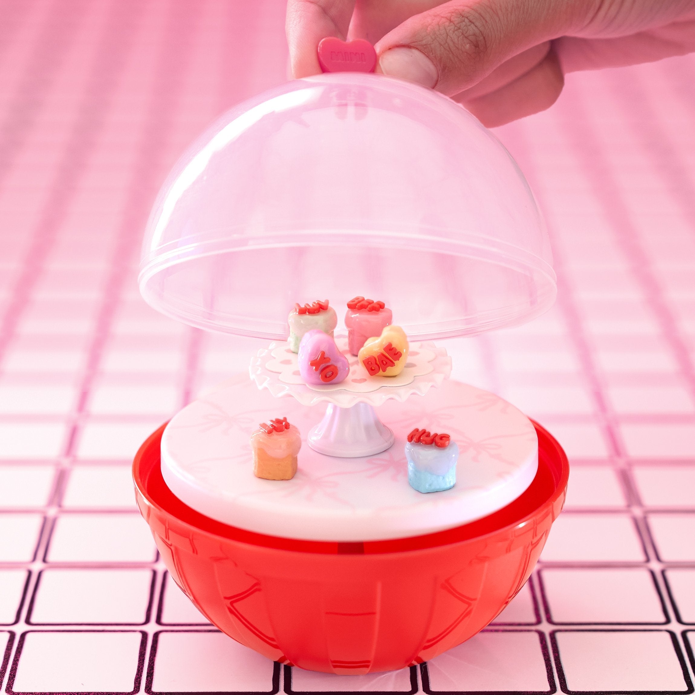 Mga Entertainment Mga'S Miniverso - Make It Mini With Love, Artesan Artículos Ordenados 121695-Euc