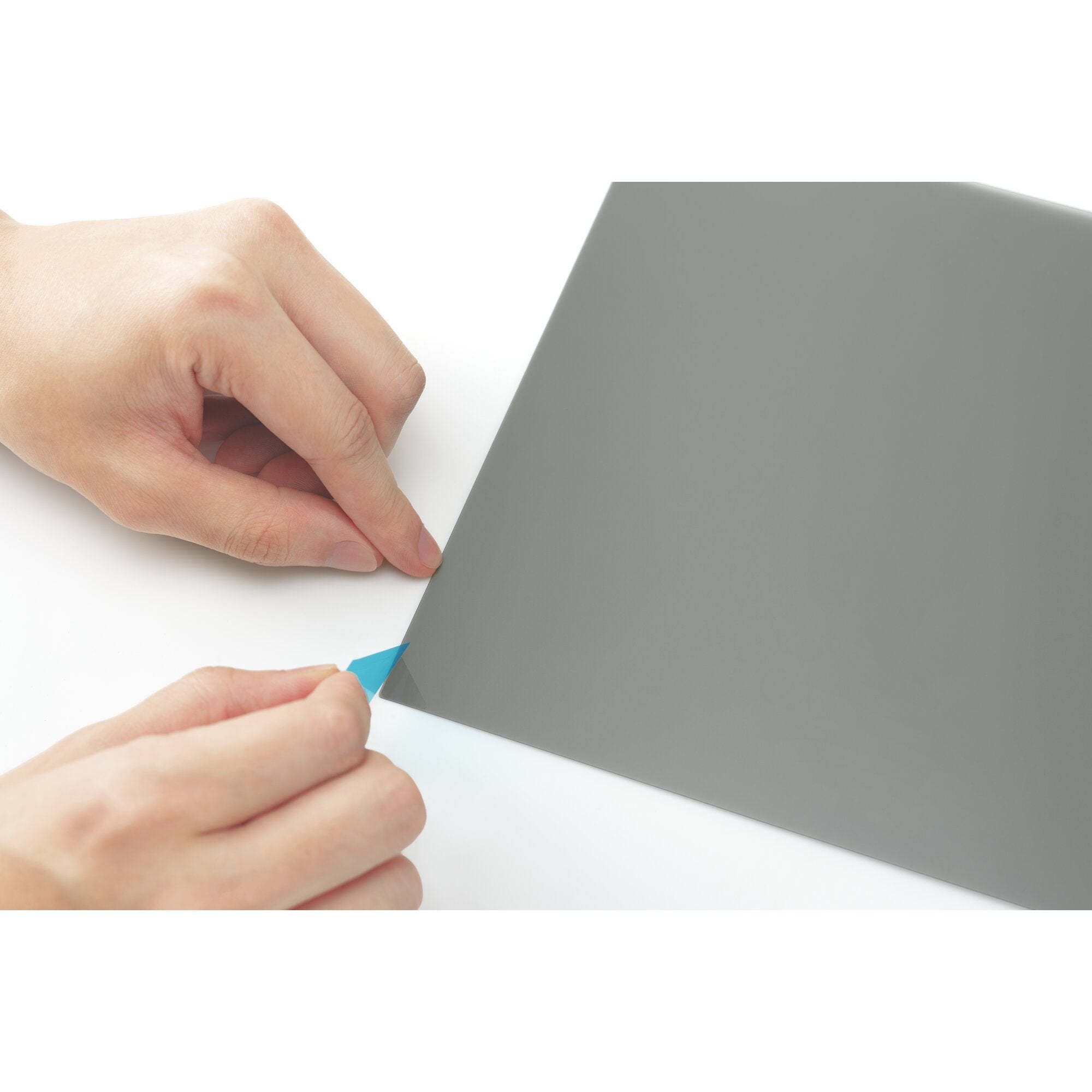 EAN 0085896584117 - Kensington K58411WW filtro para monitor 40,6 cm (16") Portátil imagen 5