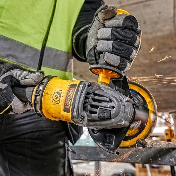 EAN 5035048734384 - DeWALT DCG418NT-XJ lijadora portátil Lijadora de banda Negro, Amarillo imagen 6