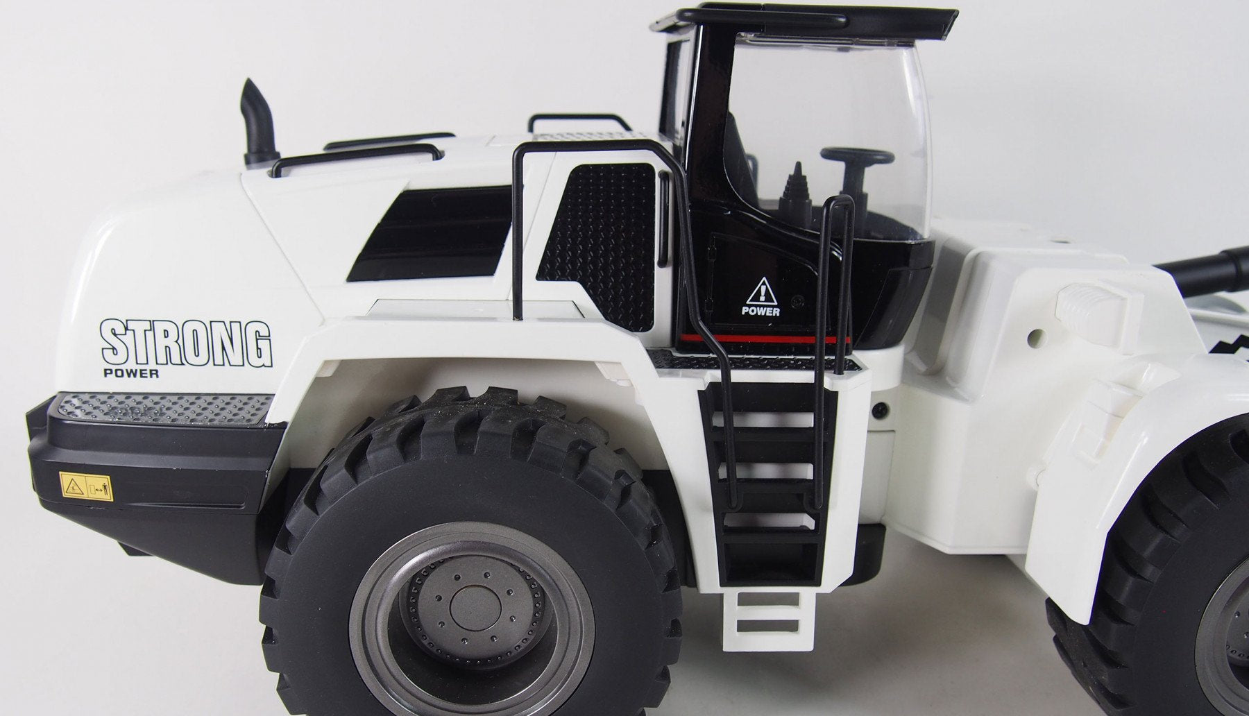 EAN 4260631422480 - Amewi 22416 modelo controlado por radio Pala delantera Motor eléctrico 1:14 imagen 9