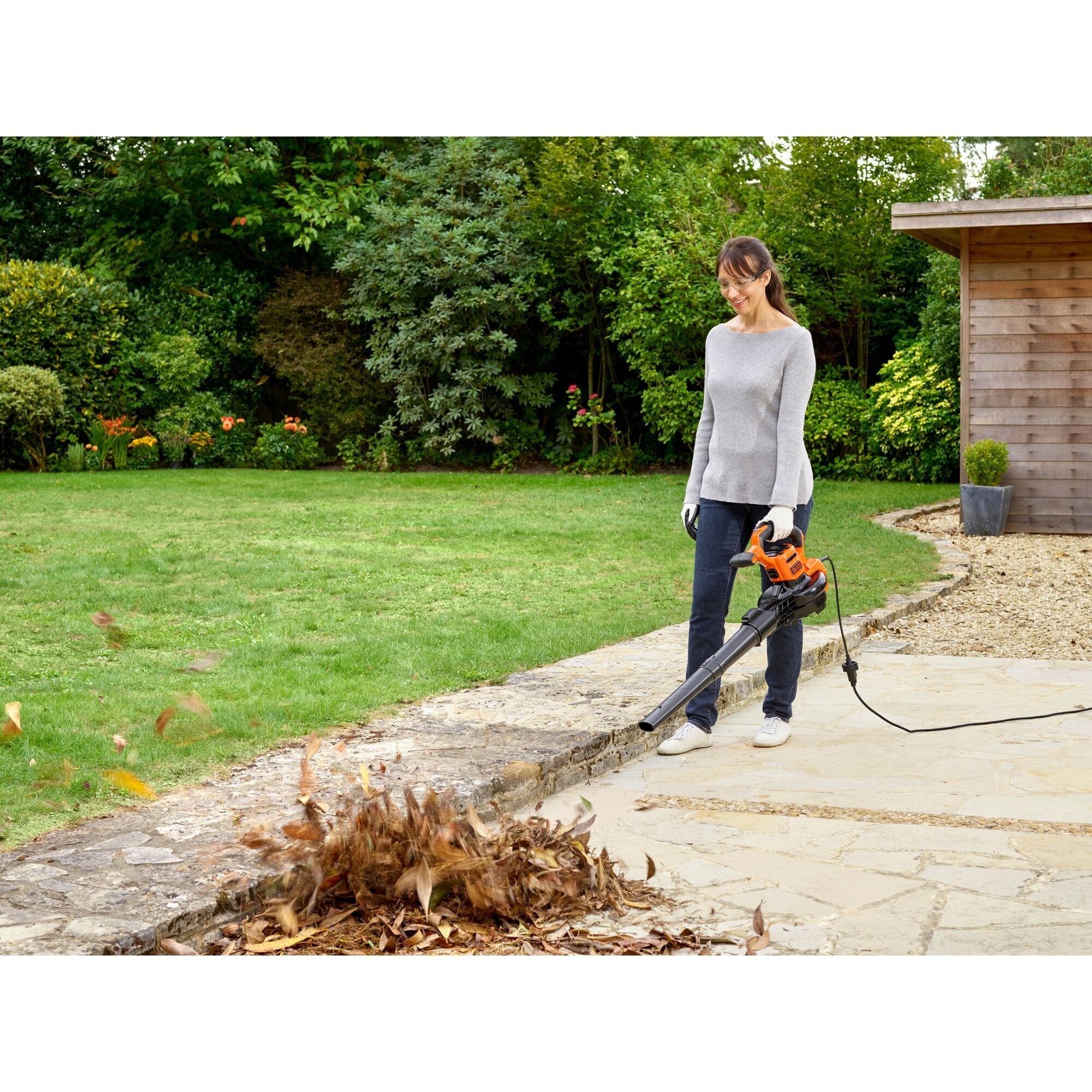 Aspirador Soplador Y Triturador Mochila 3000w Black+Decker