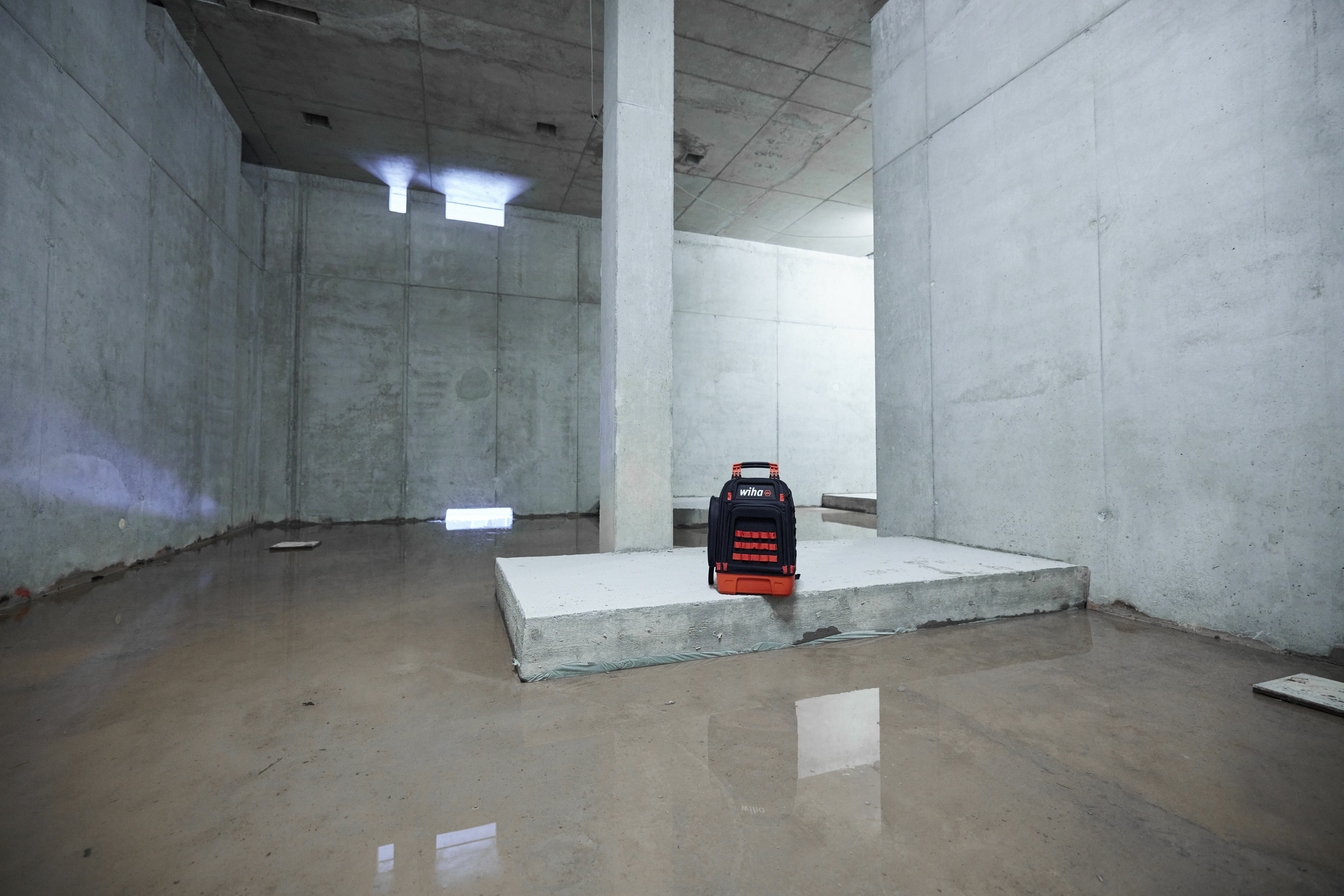 Mochila De Herramientas Wiha , Juego De Herramientas (Negro/Rojo, 43 Piezas, Con Mochila)