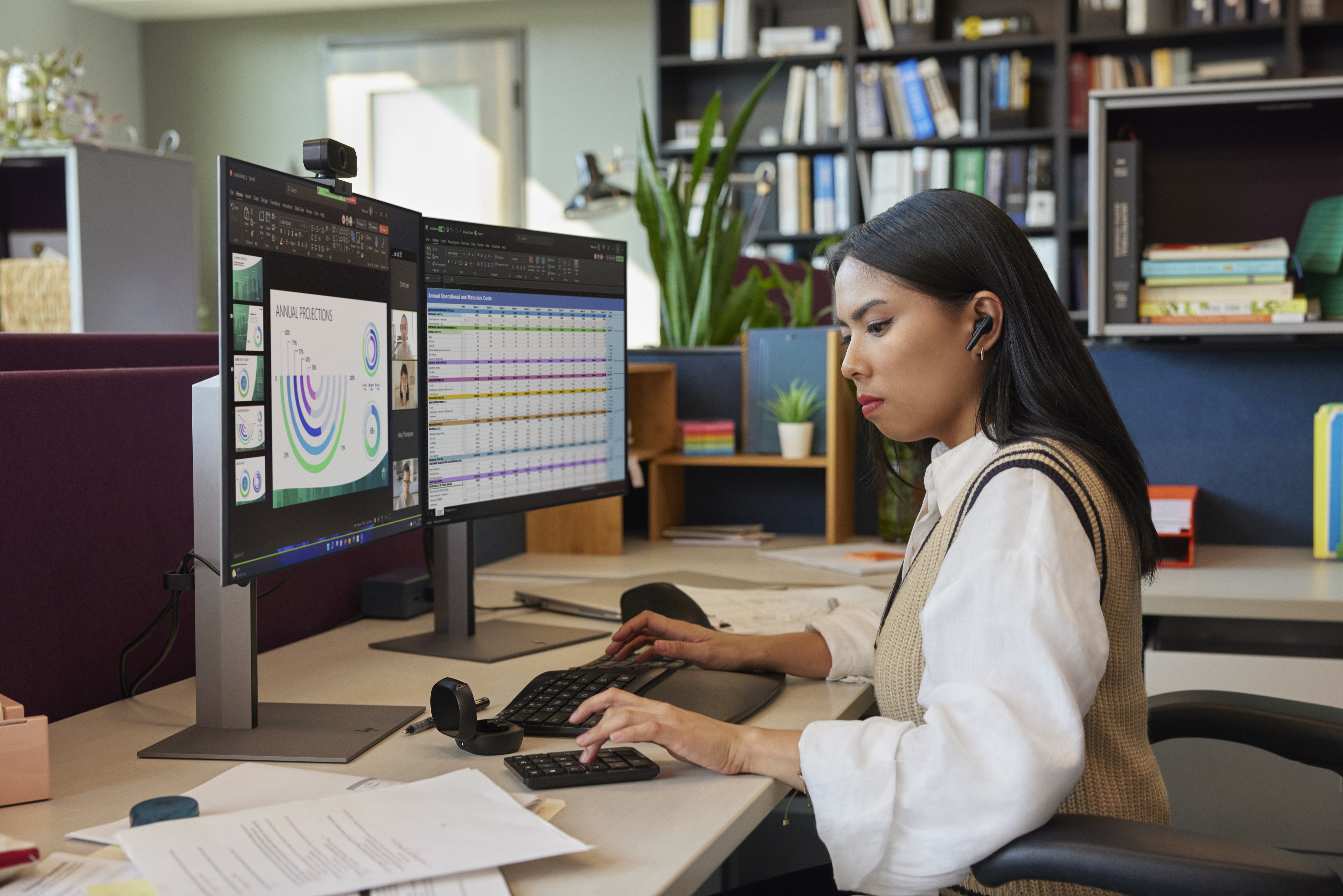 Voyager Free 60+ Uc Ts  Headset Wireless In-Ear