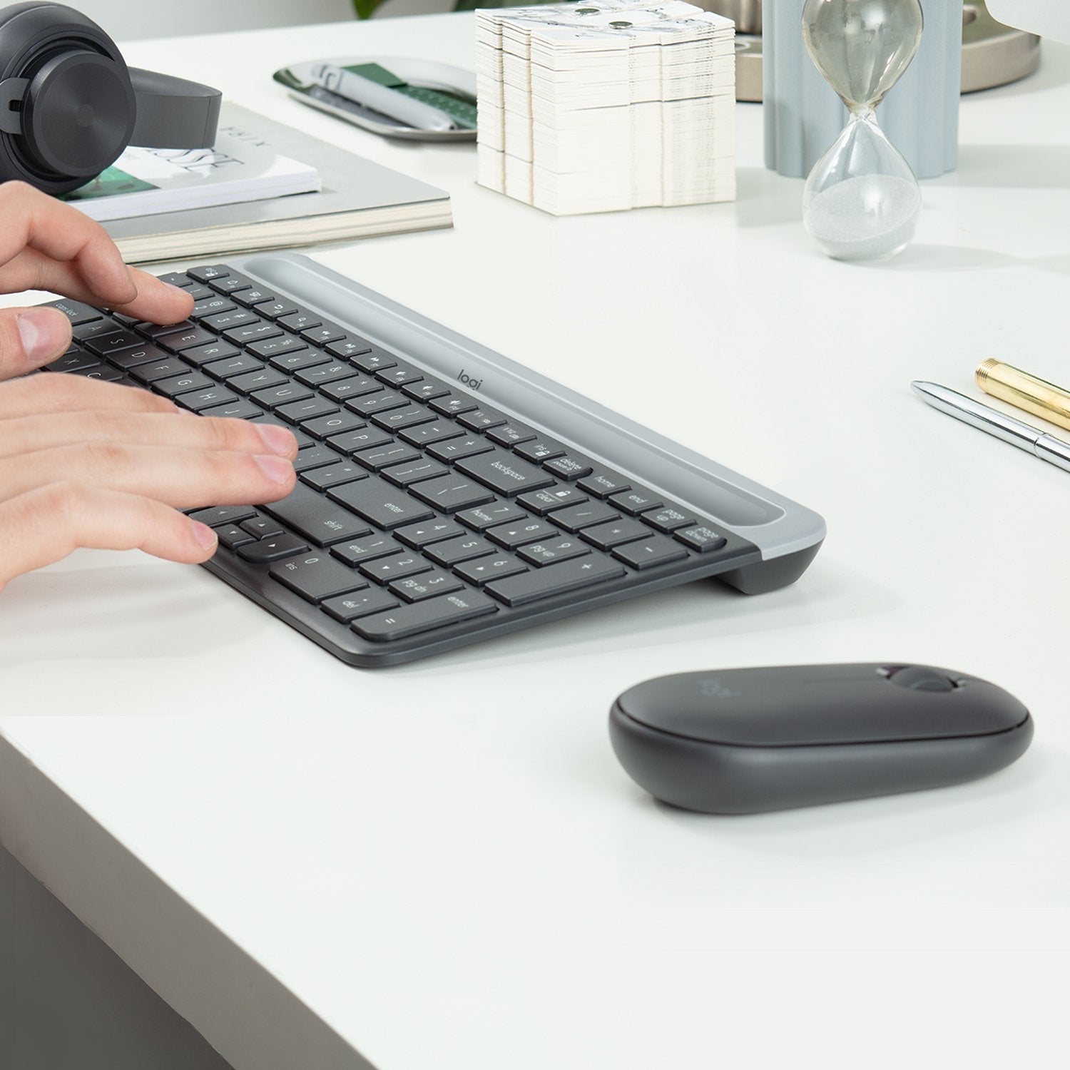 Logitech Mk470, Estándar, Rf Inalámbrico, Qwerty, Grafito, Ratón Incluido
