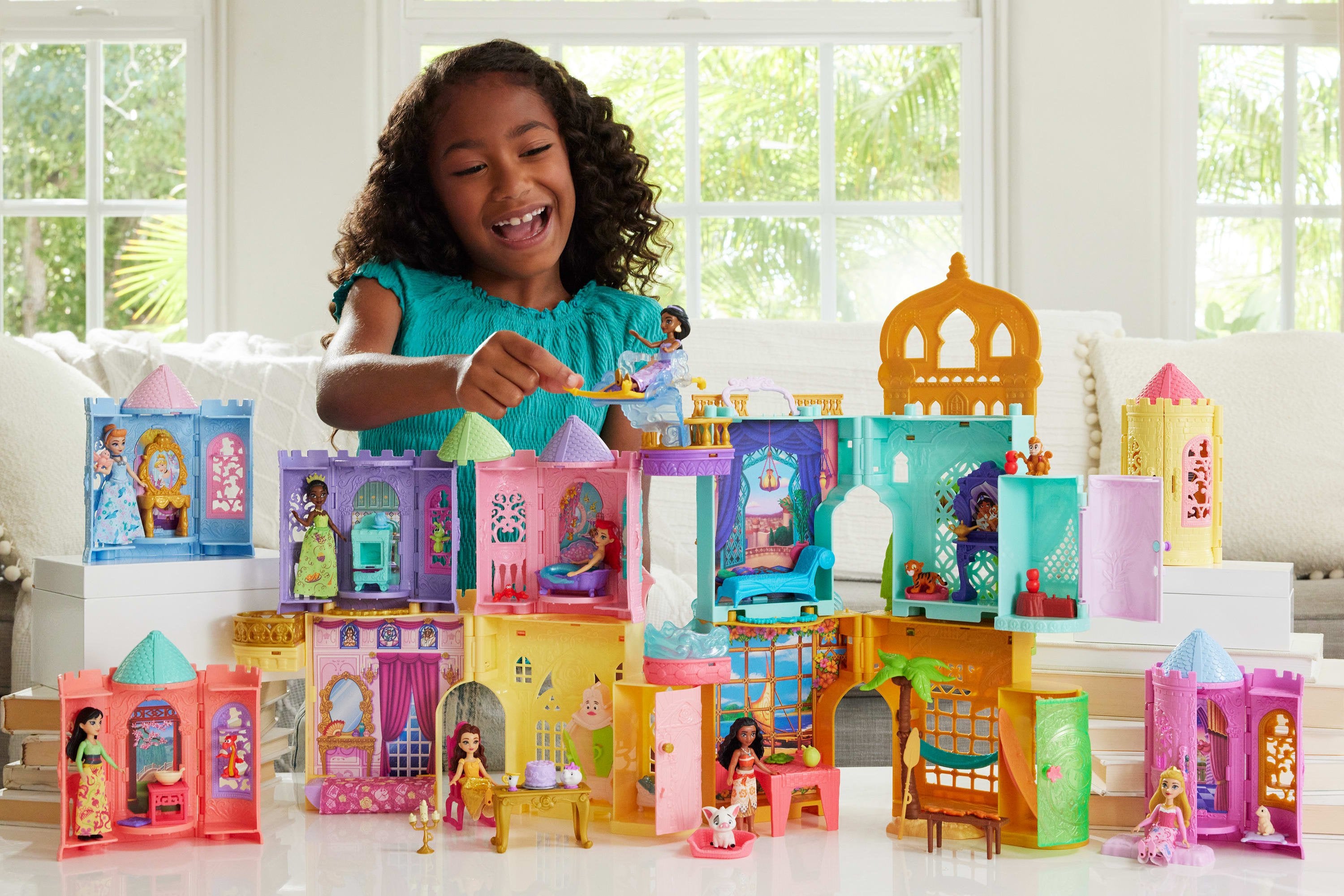 EAN 0194735263349 - Disney Princess JBL46 muñeca imagen 2