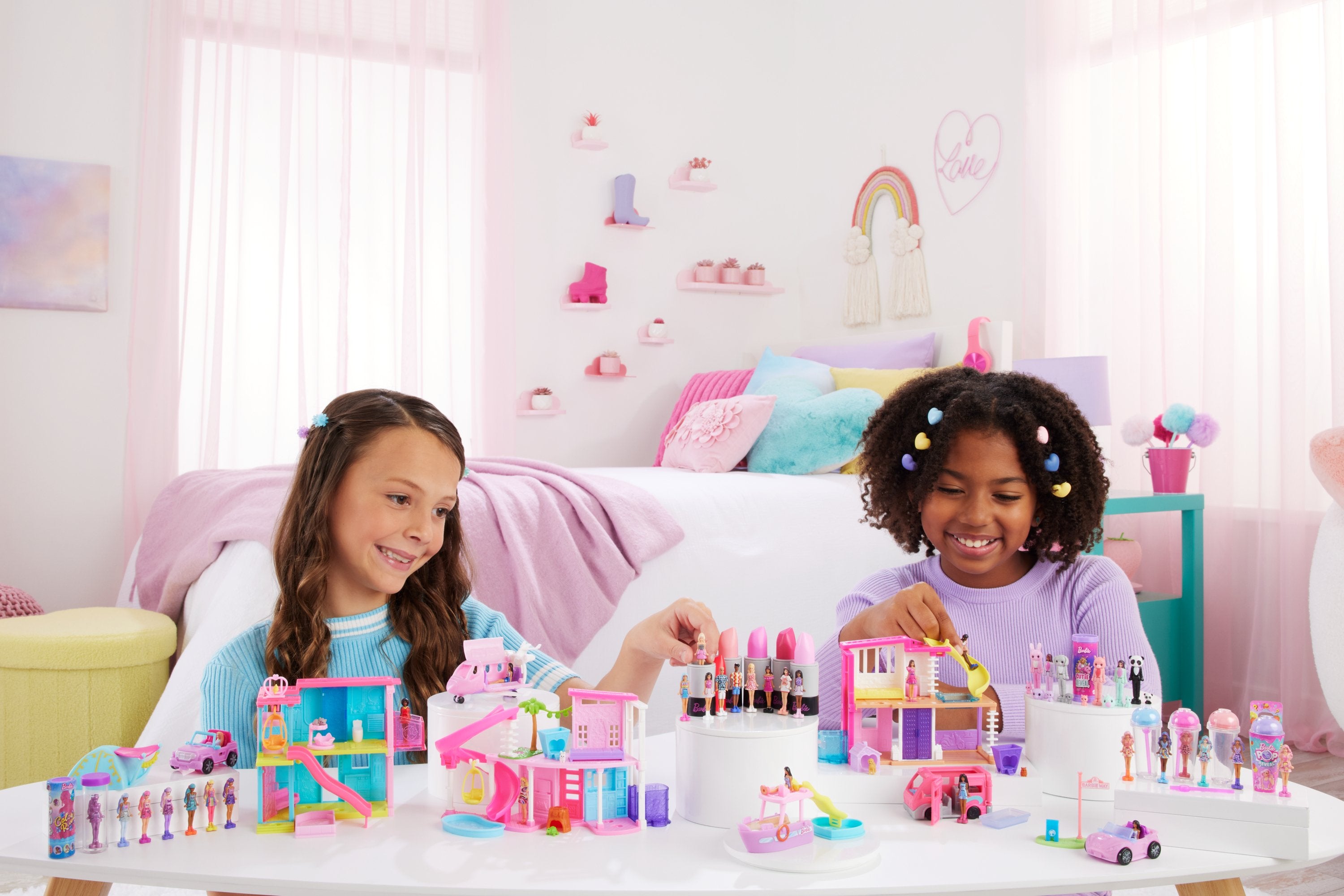 EAN 0194735245284 - Barbie Mini BarbieLand HYF47 casa de muñecas imagen 6