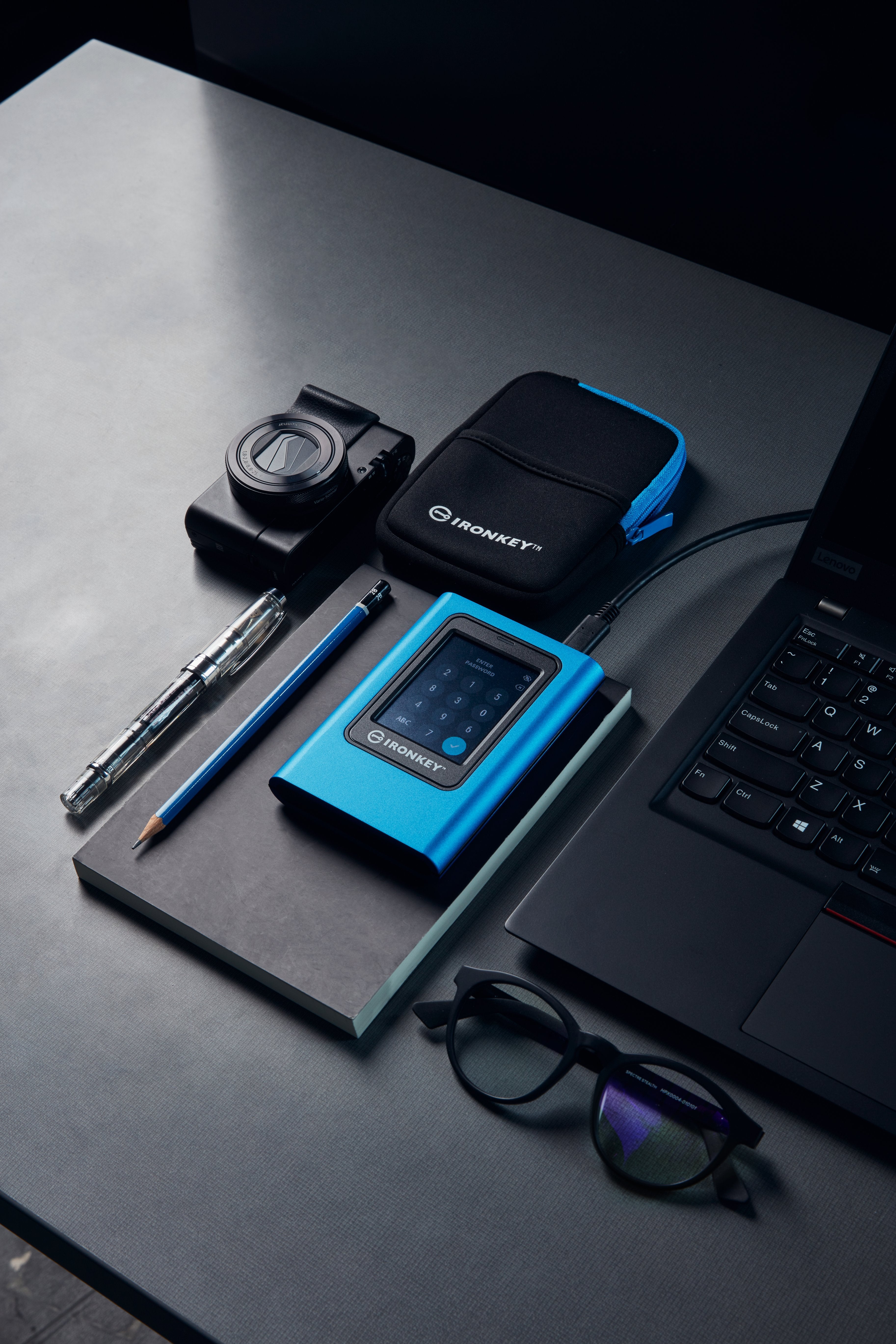 EAN 0740617341409 - Kingston Technology IronKey Vault Privacy 80 7,68 TB USB Tipo C 3.2 Gen 1 (3.1 Gen 1) Azul imagen 10