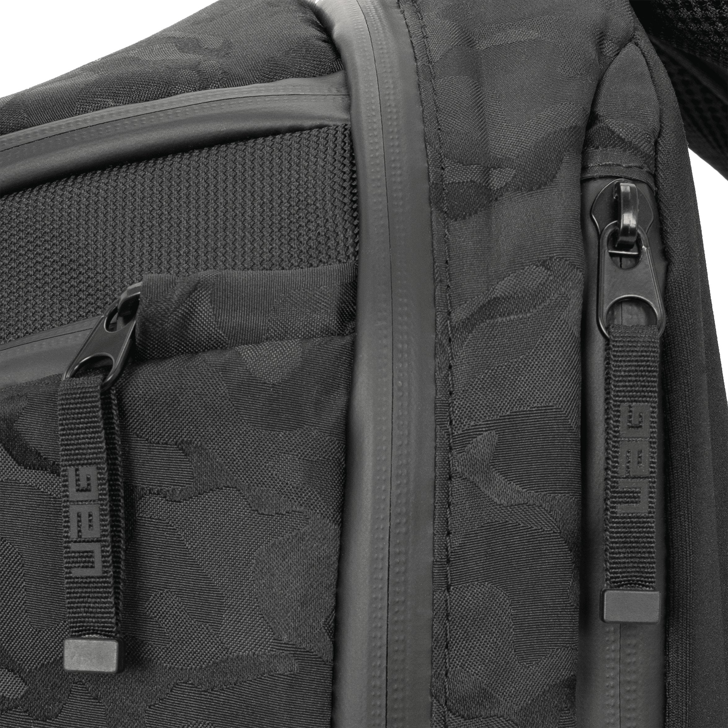 Urban Armor Gear Standard Issue Mochila Negro