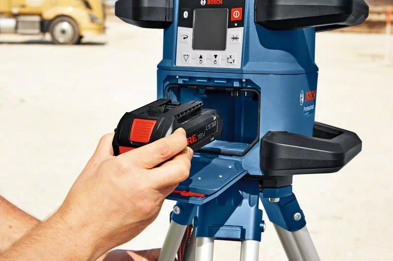 Láser Giratorio Inalámbrico Bosch Professional Grl 600 Chv Professional, 18 Voltios, Con Trípode De Construcción Azul, Batería Procore18v 4,0 Ah, Maletín, Línea Láser Roja 06159940p5