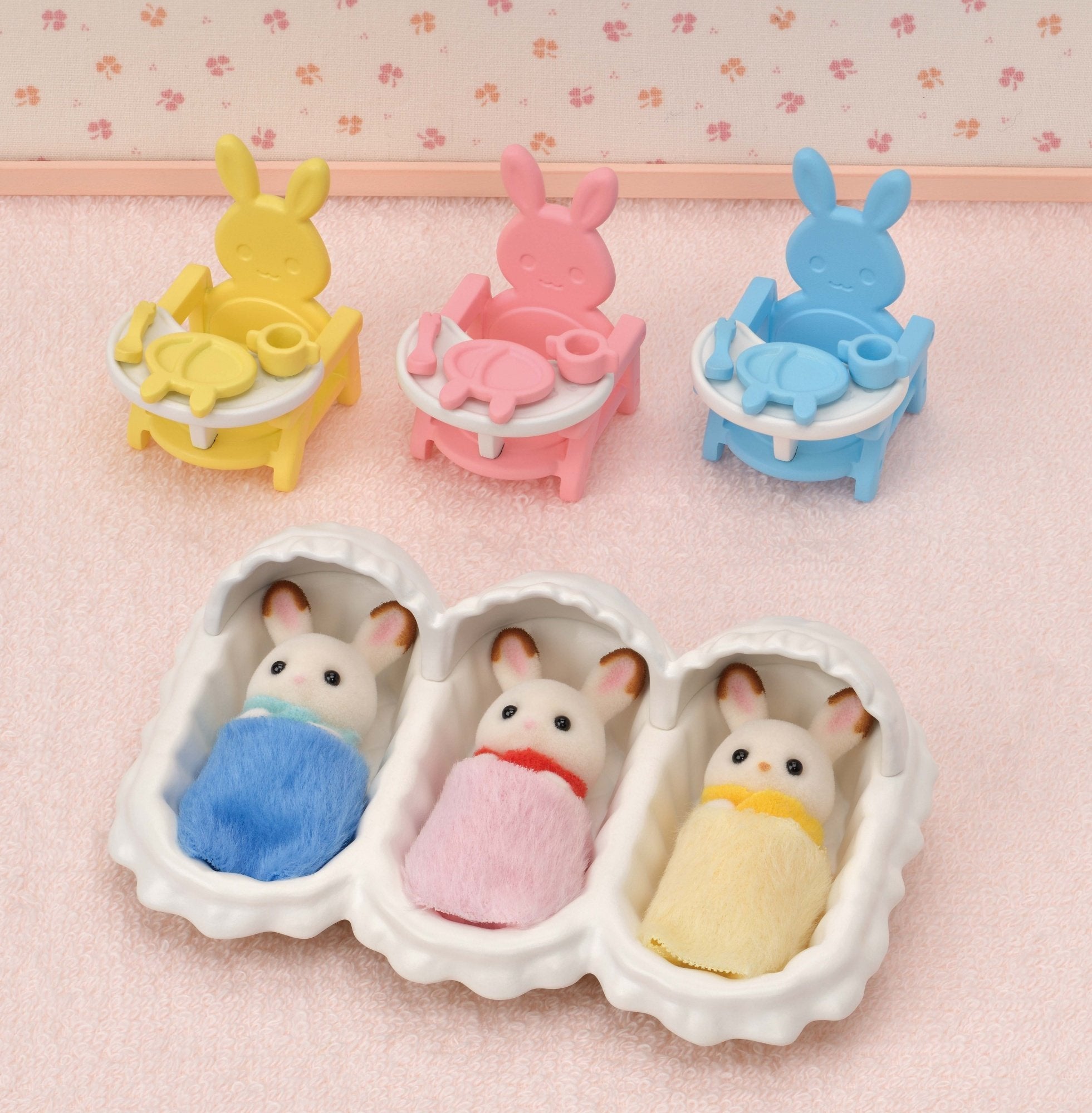 Epoch Sylvanian Families - Erstausstattung Para Drillinge L5532