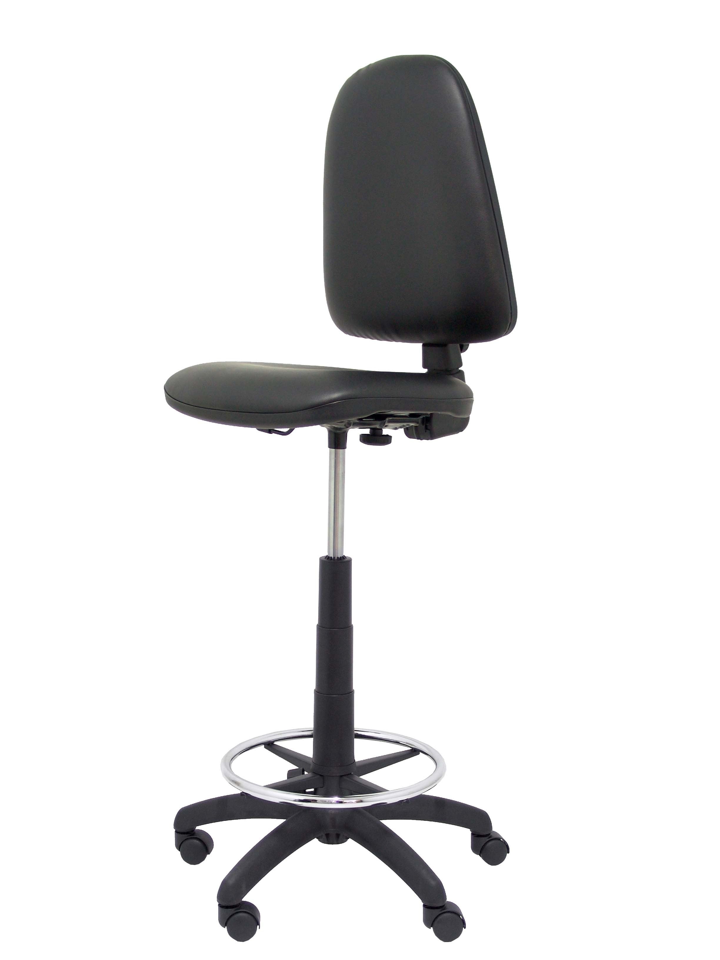 Piqueras Y Crespo Taburete Ayna Ergonómico Con Mecanismo De Contacto Permanente, Regulable En Altura Y Aro Reposapiés - Asiento Y Respaldo Tapizados En Tejido Símilpiel Color Negro