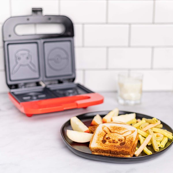 Sandwichera Uncanny Brands Pokemon Pokeball & Pikachu
