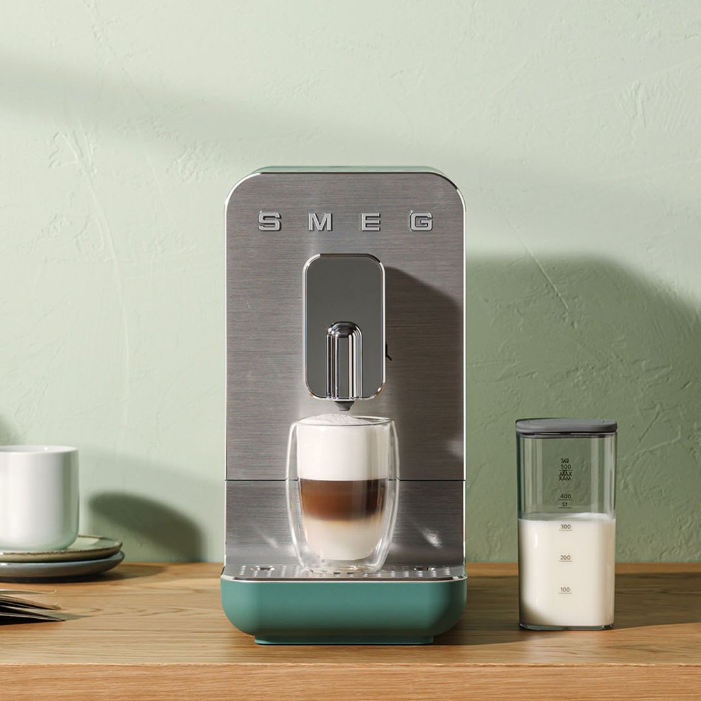 Cafetera Smeg Bcc13egmeu  Eléctrica Totalmente Automática Máquina Espresso 1,4 L