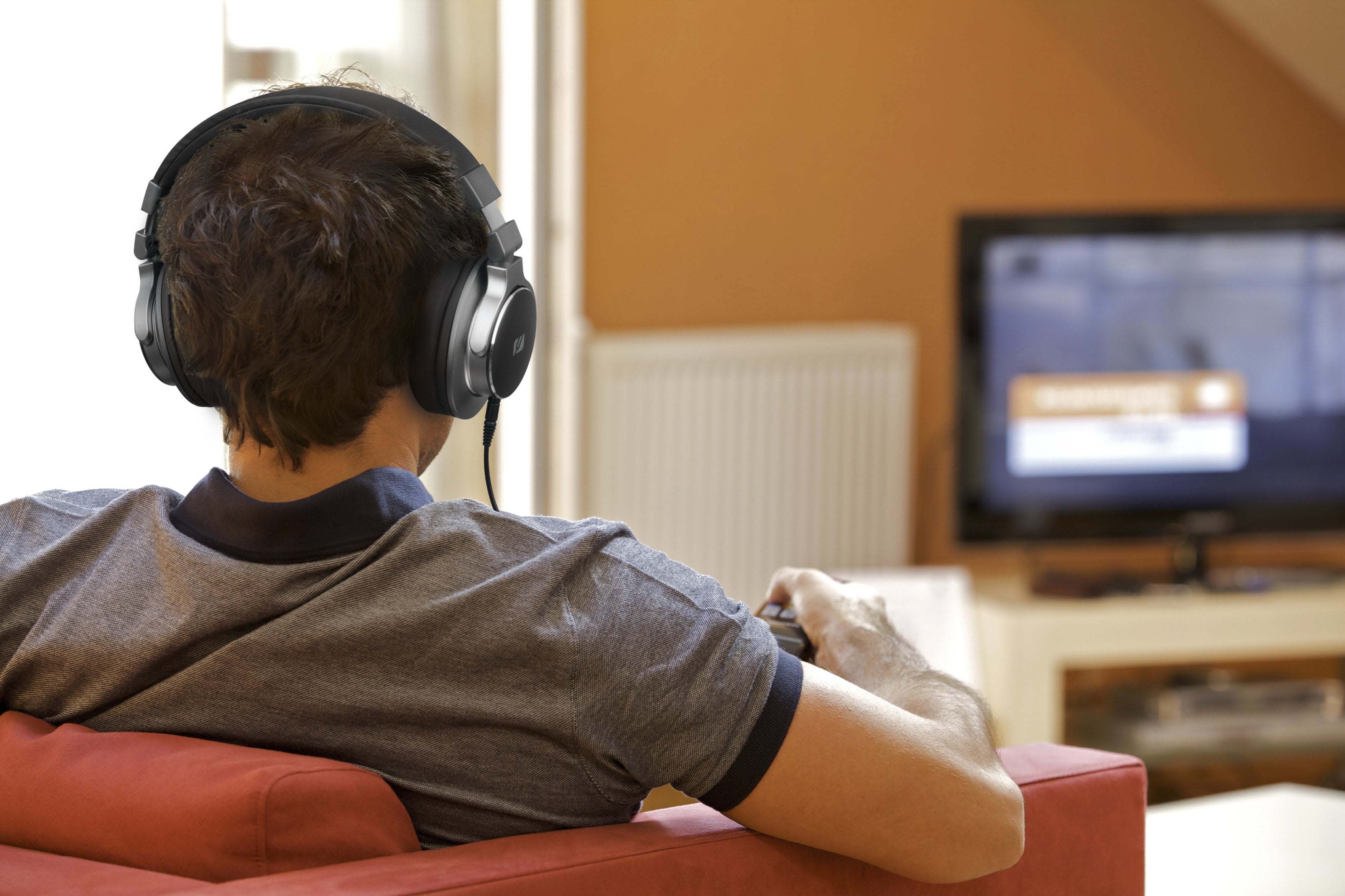 Auriculares  Muse M-275 Ctv  Tv Portátiles O Con Cable, On Ear, Negro
