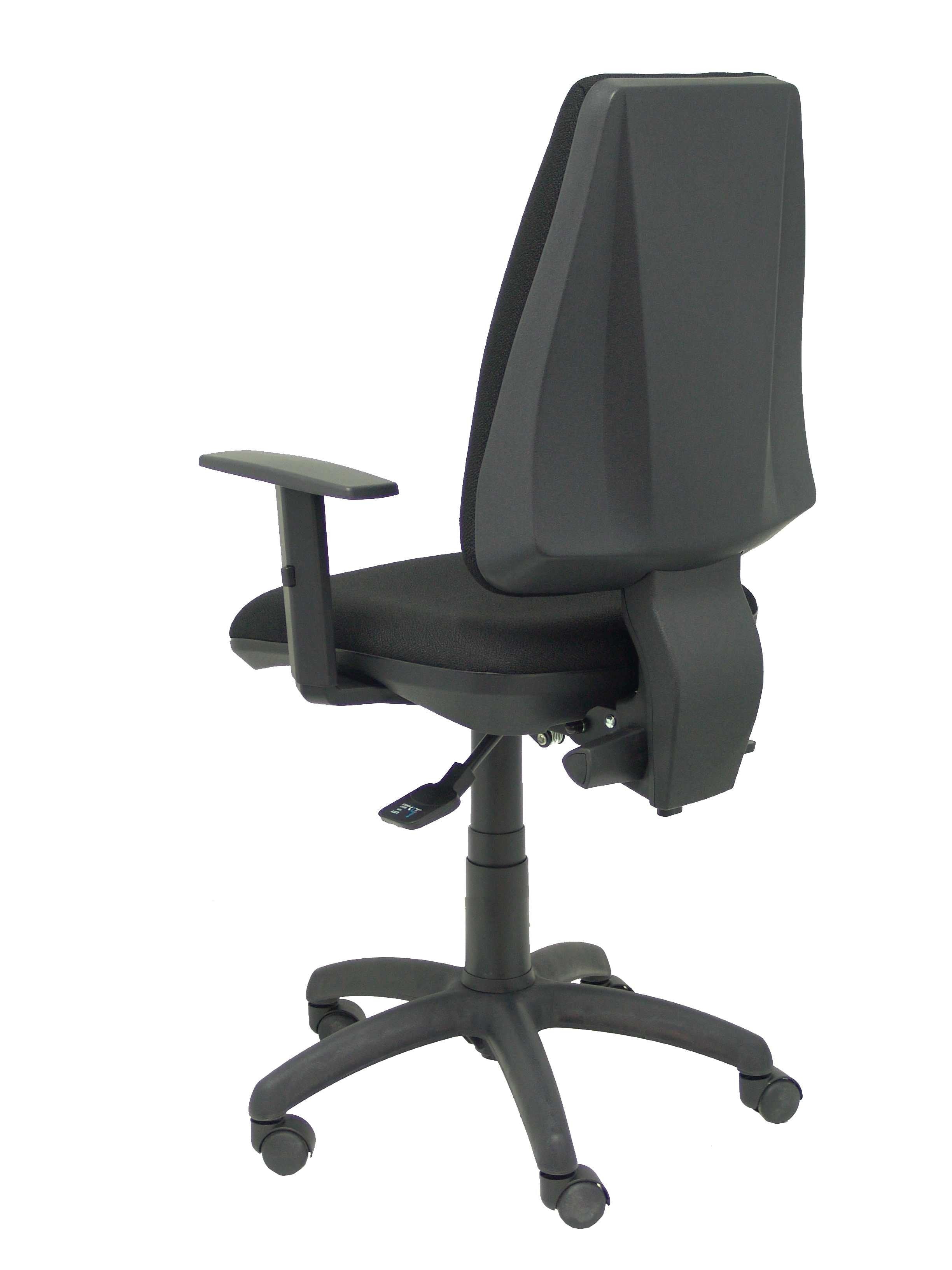 Silla Elche S Brazos Regulables Bali Color Negro