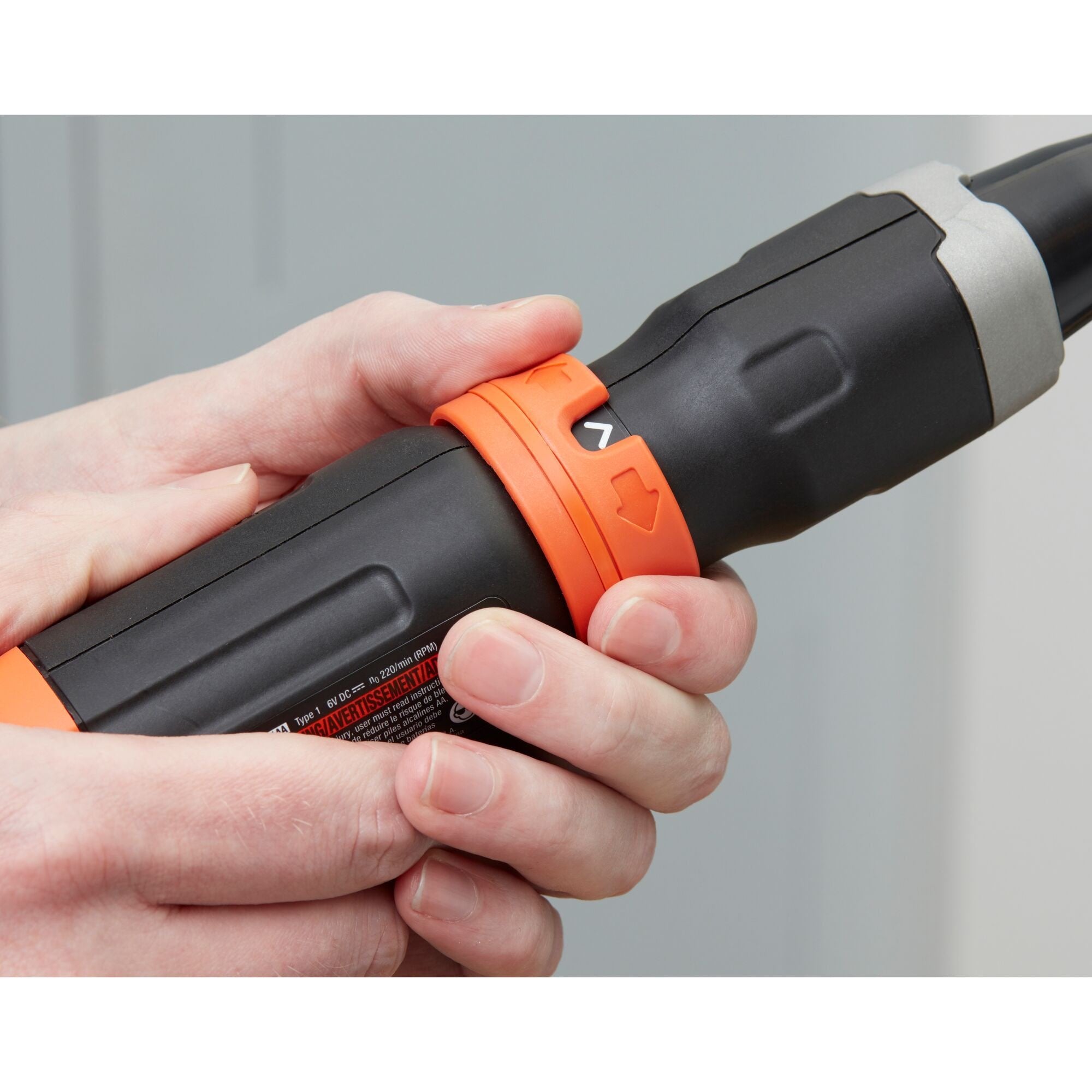 Black & Decker Bcf601c-Xj Atornillador 6v 5nm + 5 Puntas