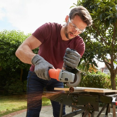 Mini Amoladora 710w 115mm Beg010-Qs Black+Decker