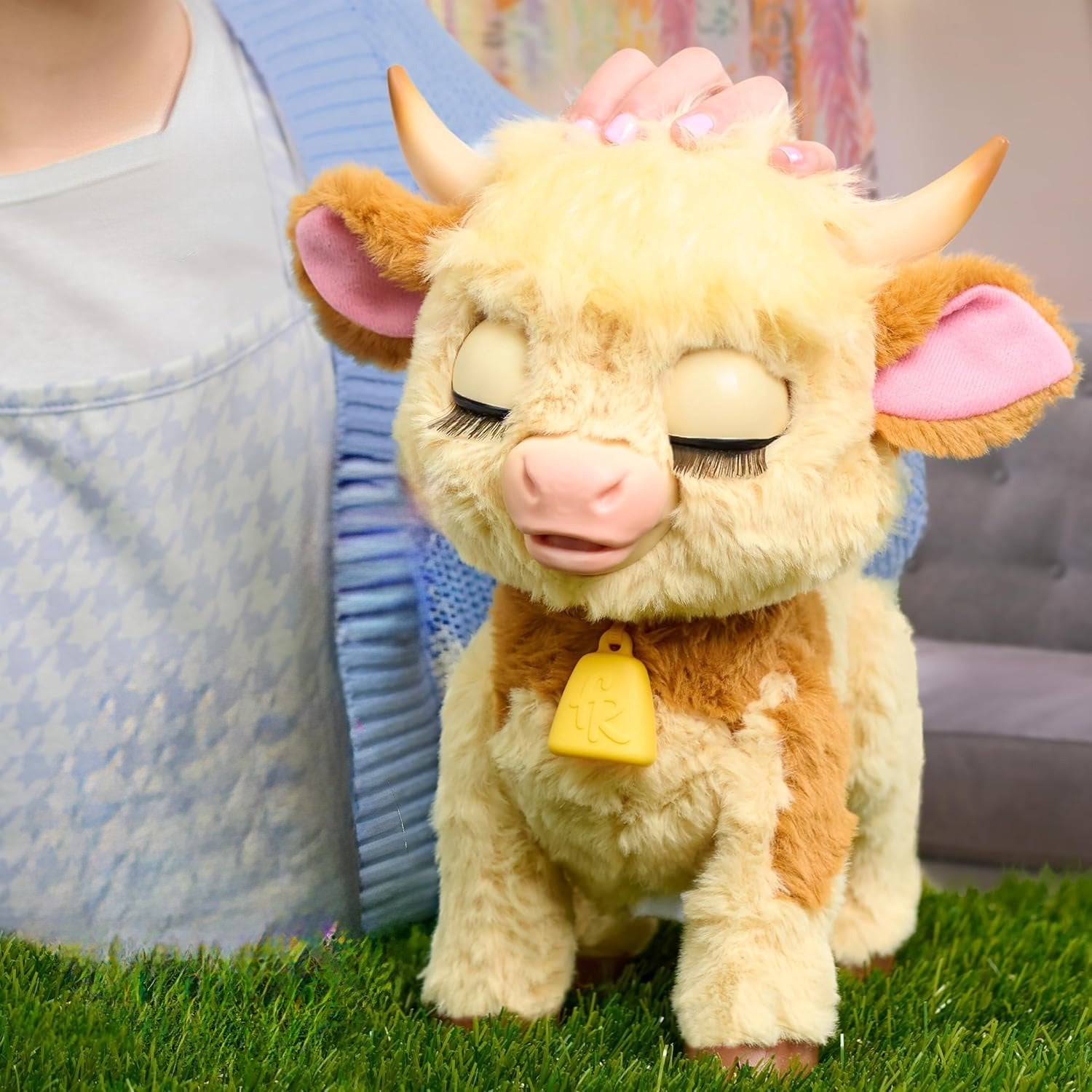 Just Play Furreal Maggie The Feed & Follow Cow 28158