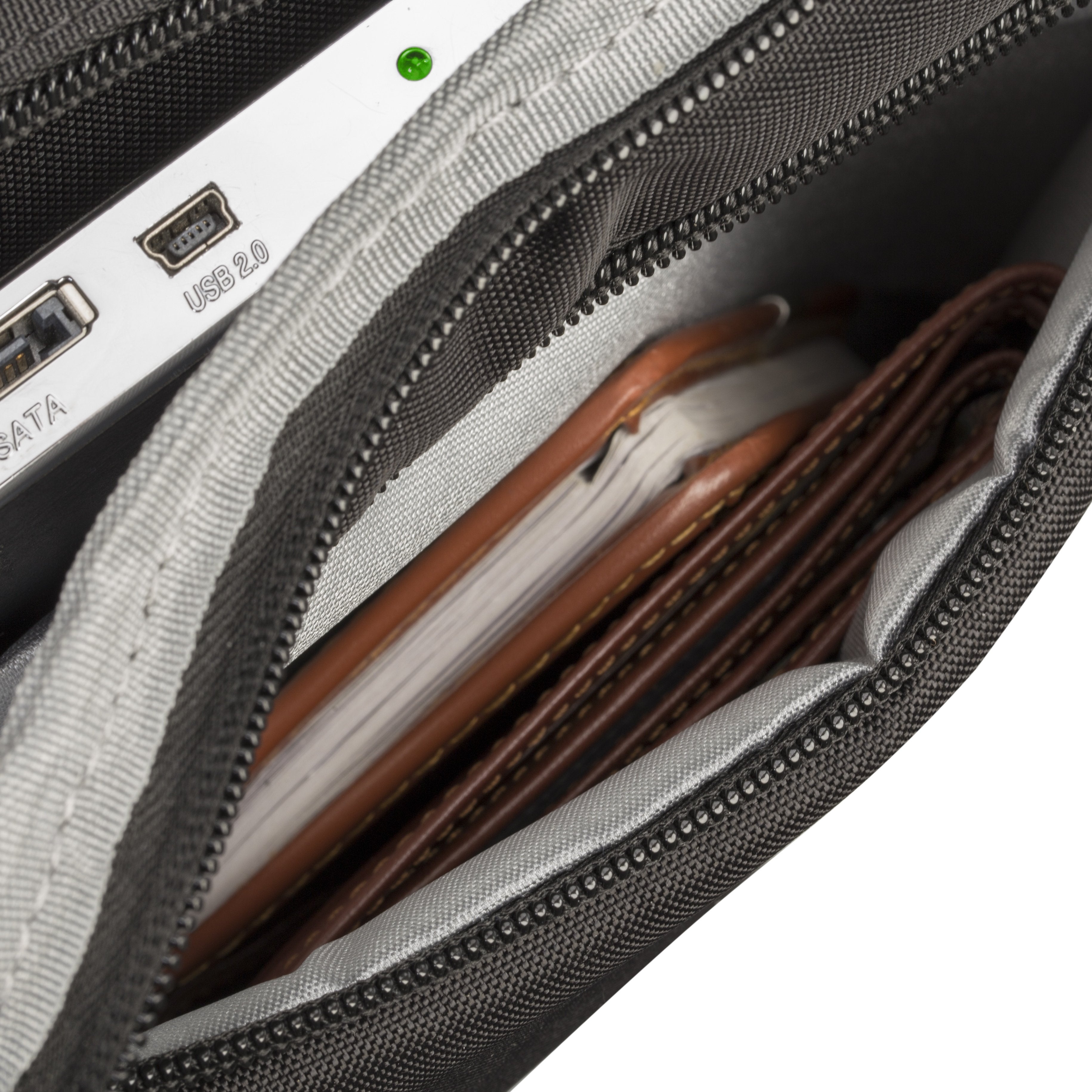 Rivacase 8530 Maletines Para Portátil 40,6 Cm (16") Maletín Negro