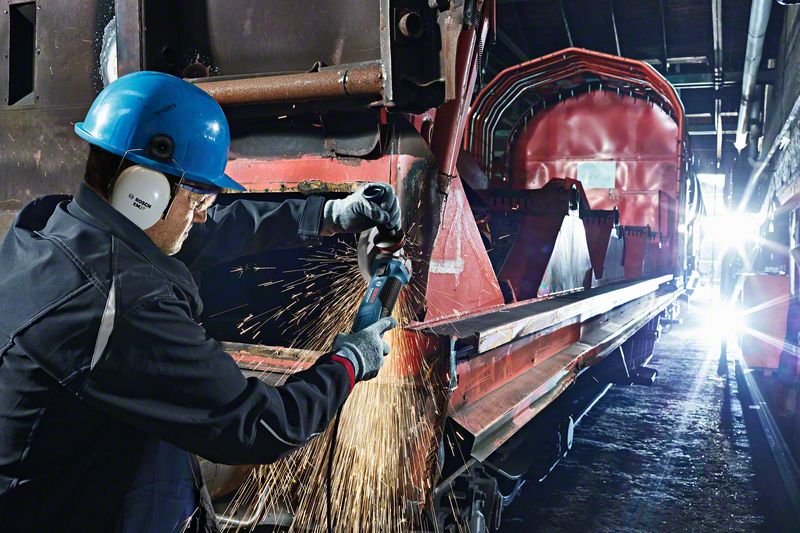 EAN 3165140838382 - Bosch GWS 19-125 CIE Professional amoladora angular 12,5 cm 11500 RPM 1900 W 2,4 kg imagen 3