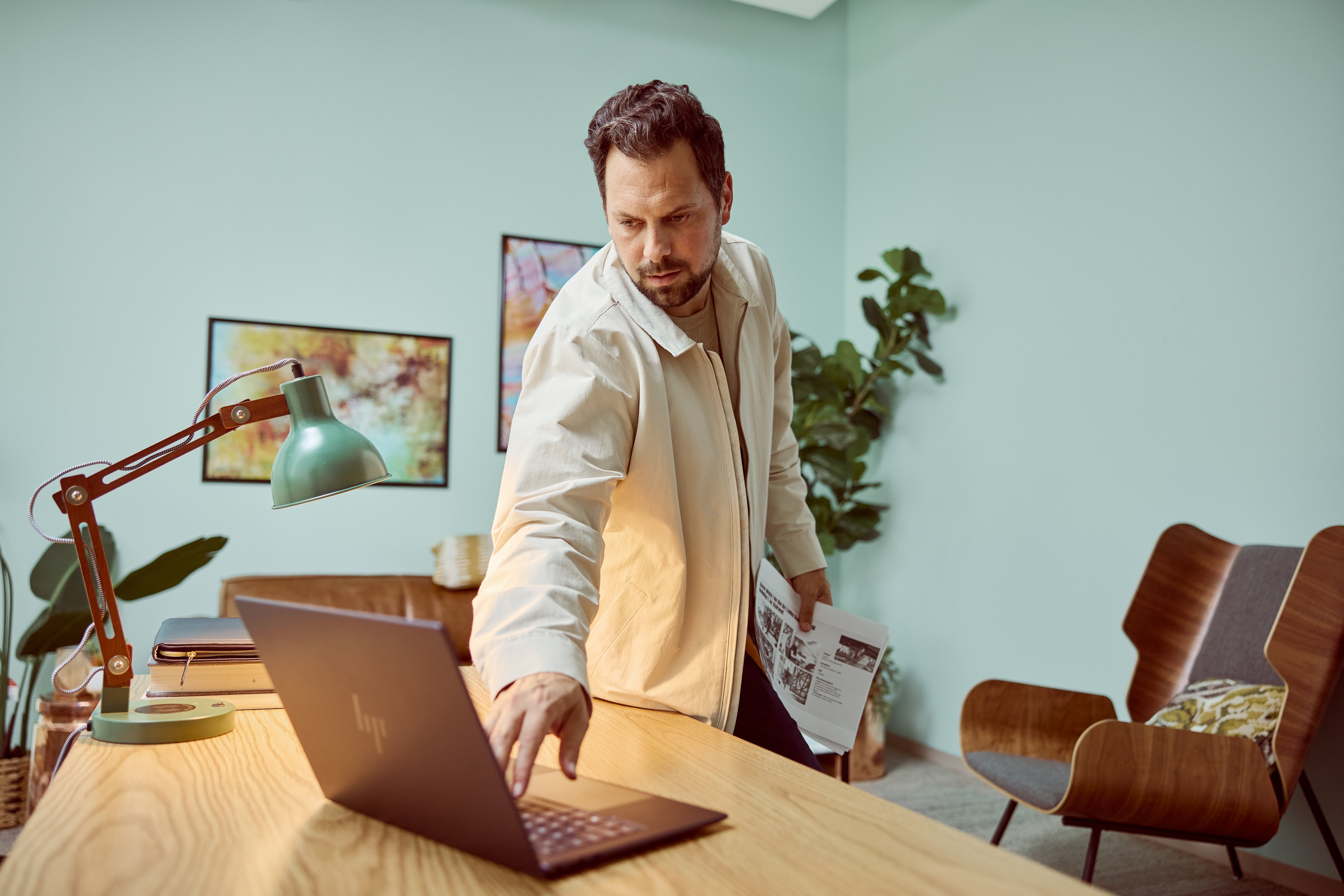 Portátil  Hp Elitebook Ultra G1i Intel Core Ultra 7 258v 14" Pantalla Táctil 2.8k 32 Gb Lpddr5x-Sdram 512 Gb Ssd Wi-Fi 7 (802.11be) Windows 11 Pro Azul