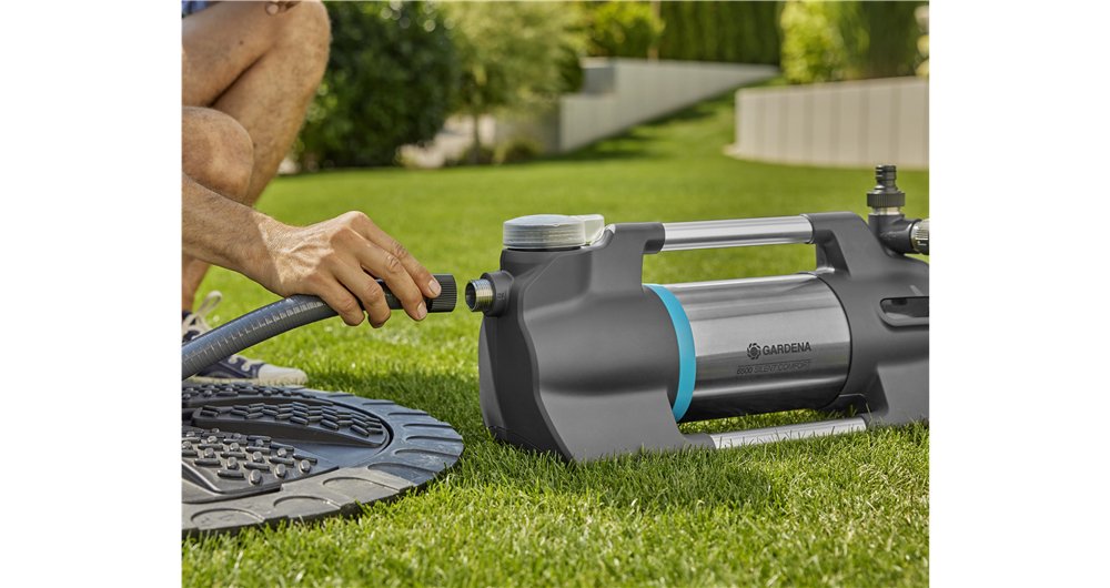 Bomba De Jardín Gardena 6500 Silentcomfort Gris Oscuro/Acero Inoxidable, 1.300 Vatios, Bluetooth, Modelo 2023