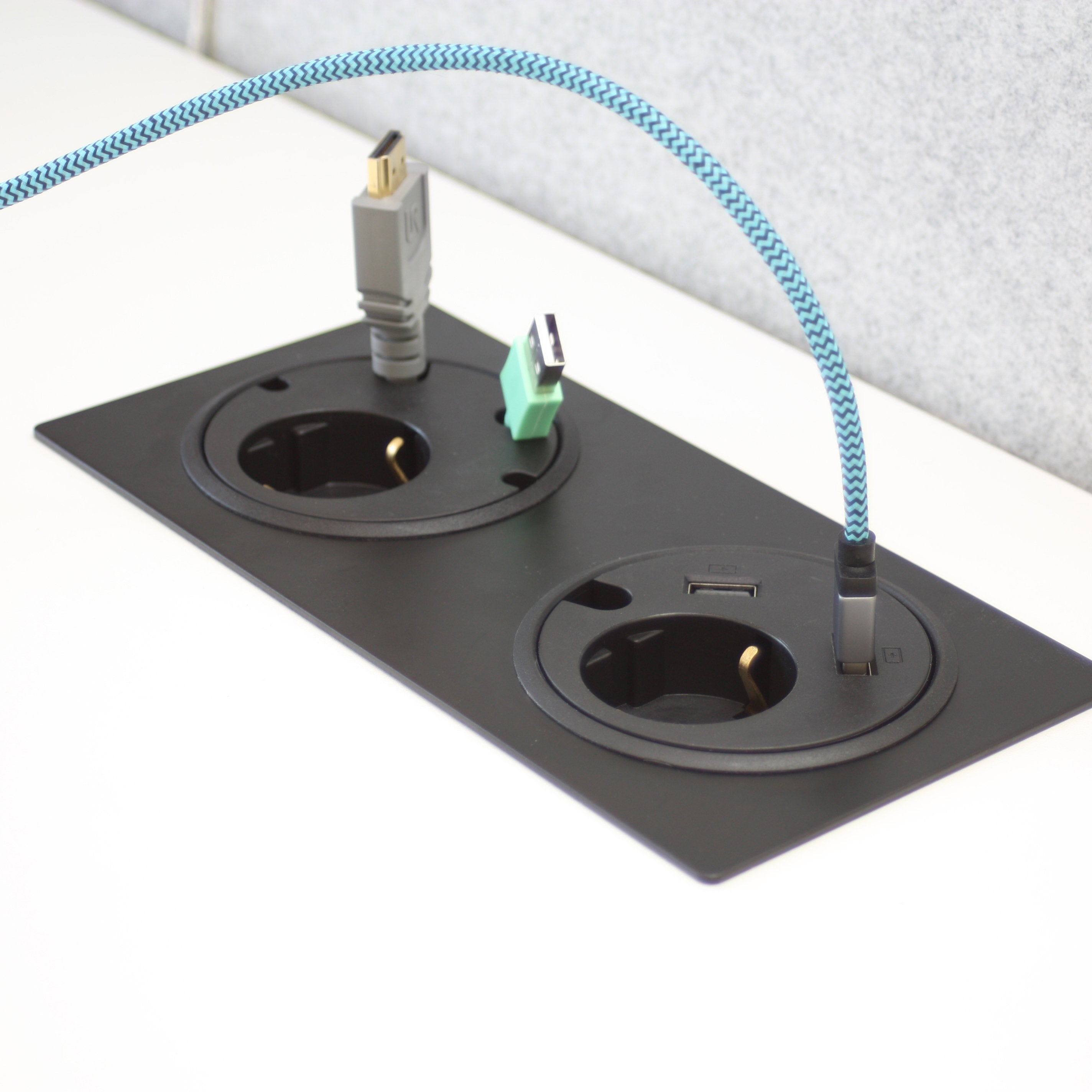 EAN 7350030254489 - Kondator 935-PD11 unidad de distribución de energía (PDU) 1 salidas AC Negro imagen 5