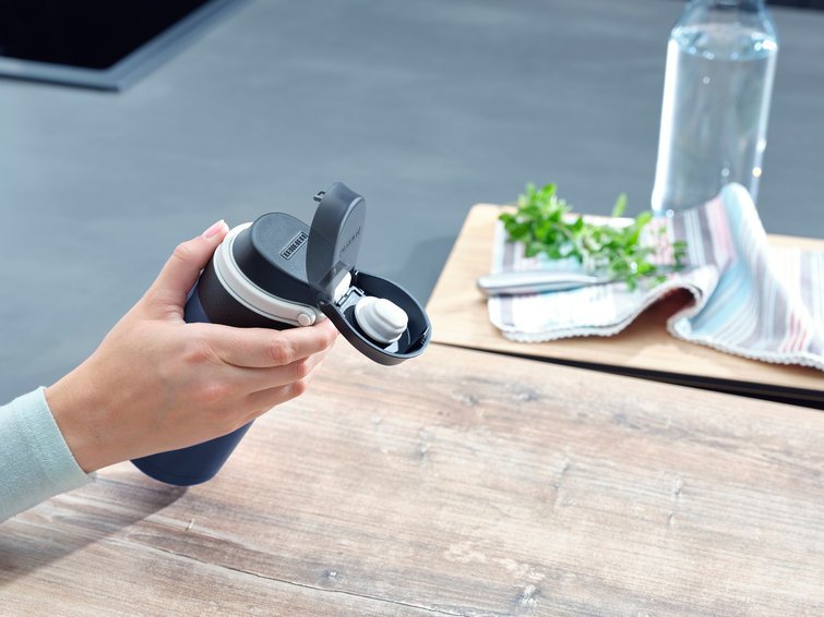 Leifheit 03247 Taza De Viaje 350 Ml Negro, Azul Acero Inoxidable