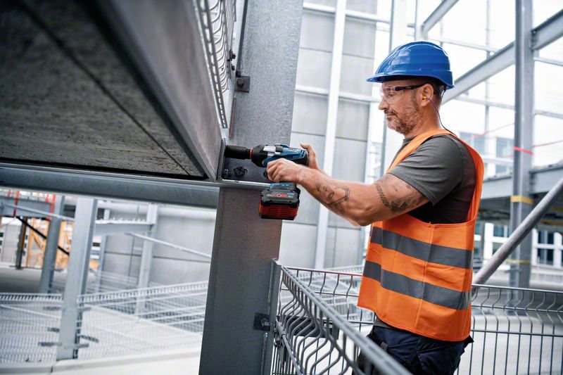 Atornillador De Impacto Bosch Professional  A Batería Biturbo Gds 18v-1000 C Professional Solo, 18 Voltios Azul/Negro, Módulo Bluetooth, Sin Batería Ni Cargador, 1/2", En L-Boxx 06019j8001
