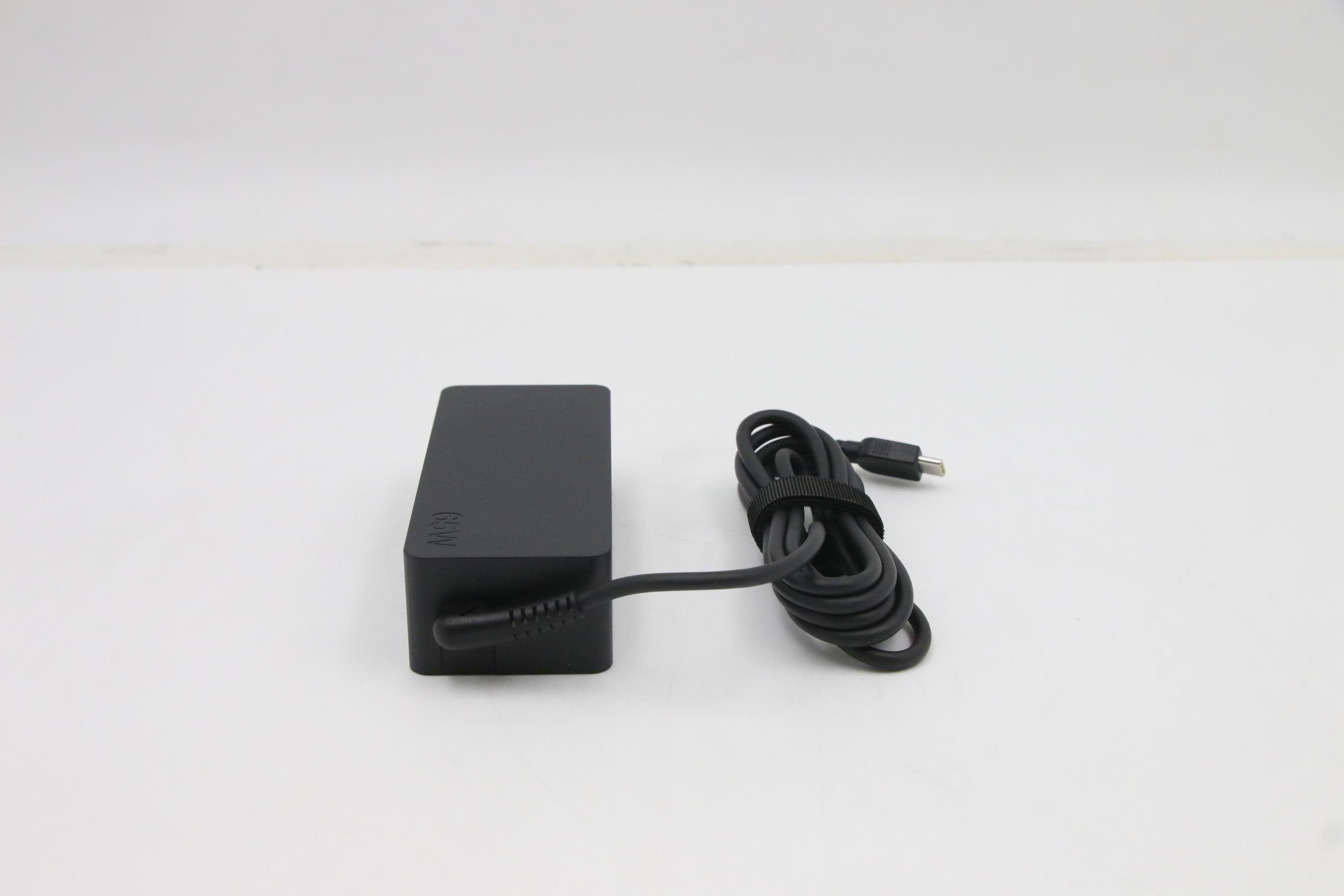 EAN 5704174884989 - Lenovo 5A10W86255 adaptador e inversor de corriente Interior 65 W Negro imagen 4