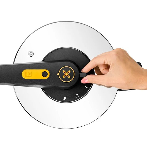La Olla A Presión Excellent Te Permite Ahorrar Hasta Un 70% De Tiempo Y Energía Respecto A Una Olla De Cocción Tradicional, Equipada Con La Mejor Tecnología En Seguridad Y Funcionamiento.

Está Fabricada En Acero Inoxidable 18/10 Muy Resist