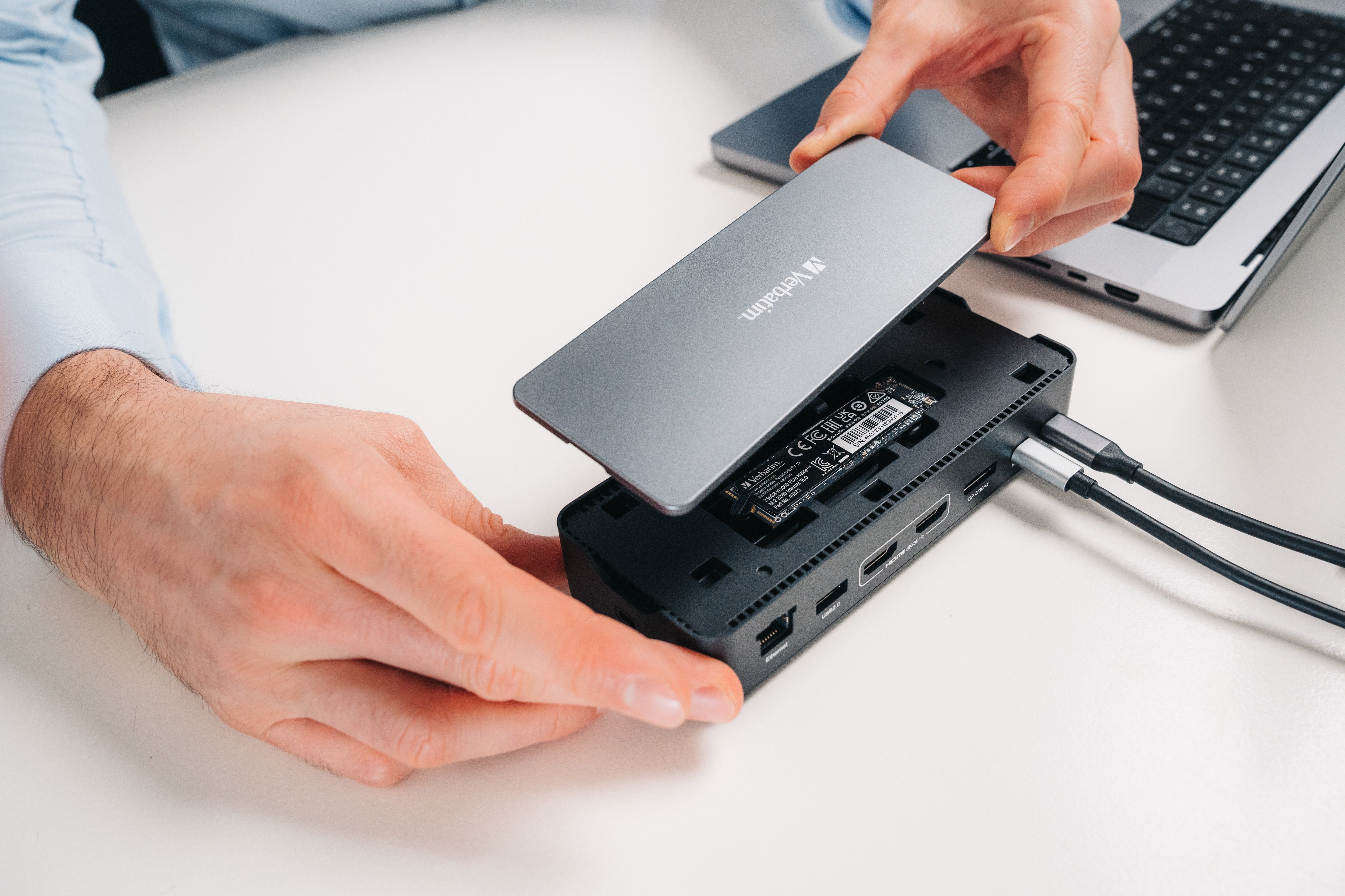 Verbatim Usb-C Pro Dockingstation Cds-15ssd Con Hdmi/4k/Ssd 256gb/Rj45/Usb-A