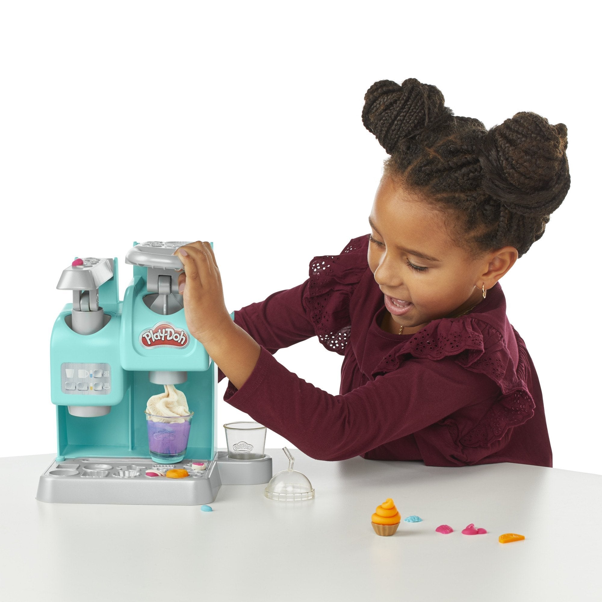 Hasbro F58365, Modelado