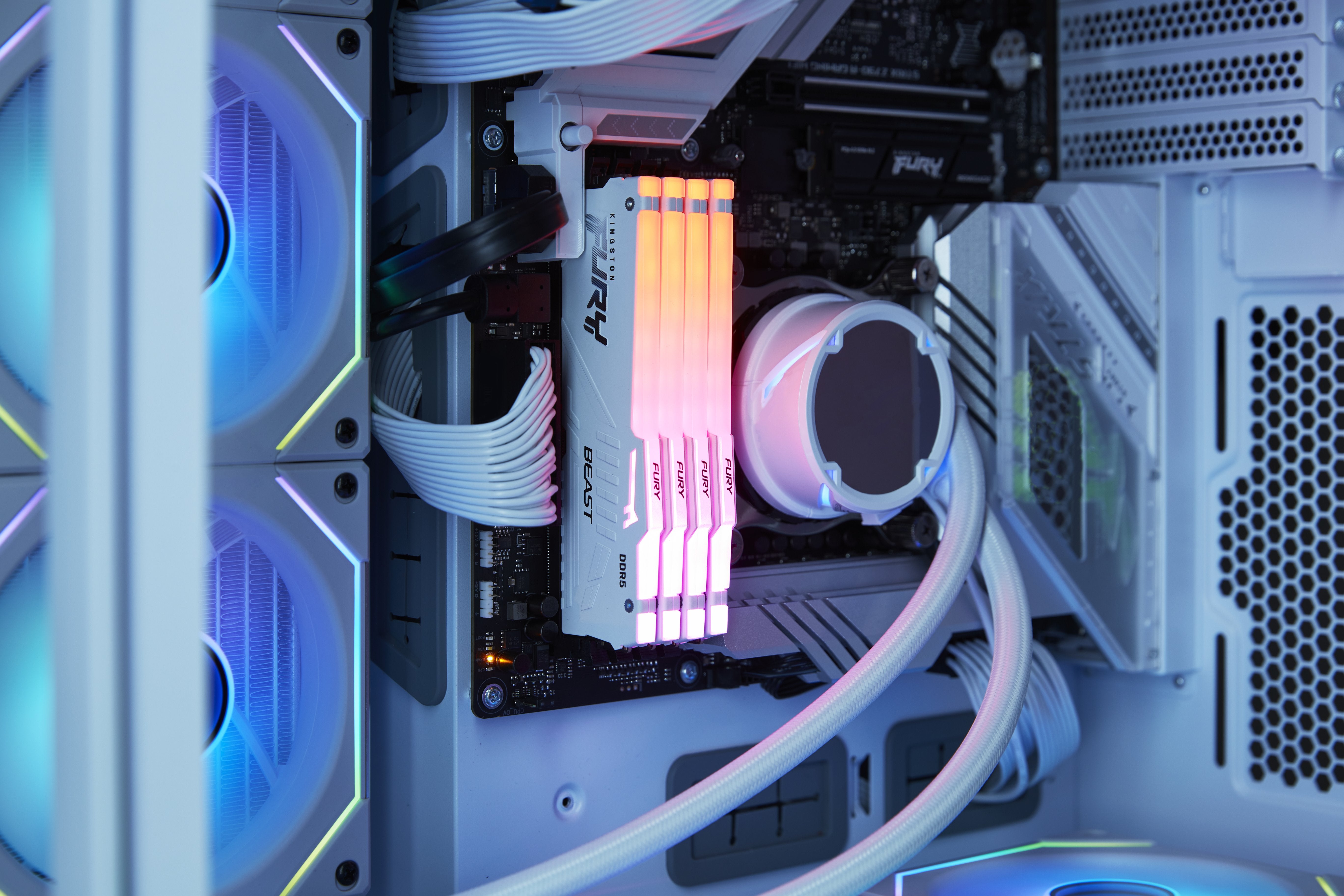 EAN 0740617335088 - Kingston Technology FURY Beast RGB módulo de memoria 4 x 16 GB 6000 MT/s 288-pin DIMM imagen 7
