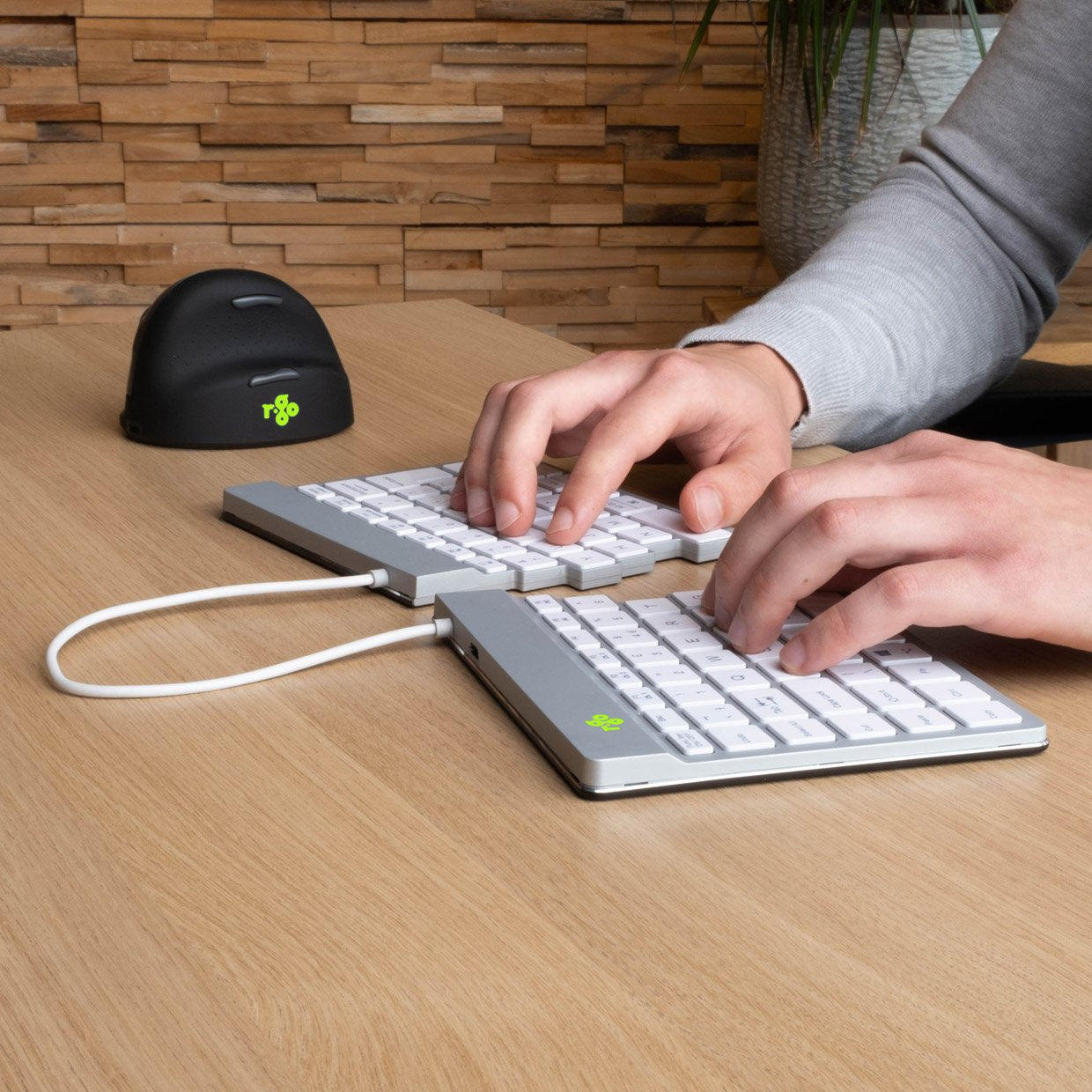 Teclado Alemán R-Go Diseño Split Break De Bluetooth Blanco