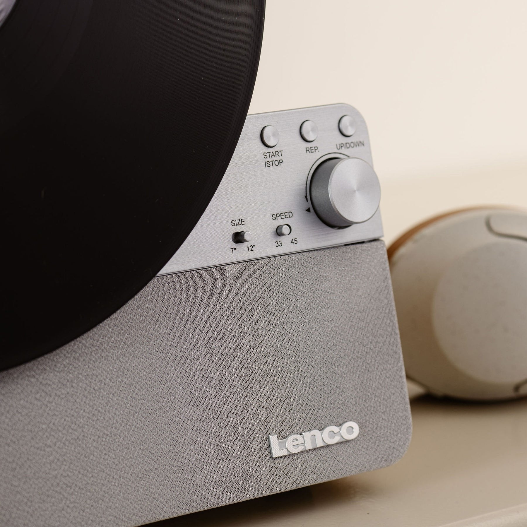 EAN 8711902086901 - Lenco LSA-071SI Tocadiscos de tracción por correa Gris Totalmente automático imagen 9