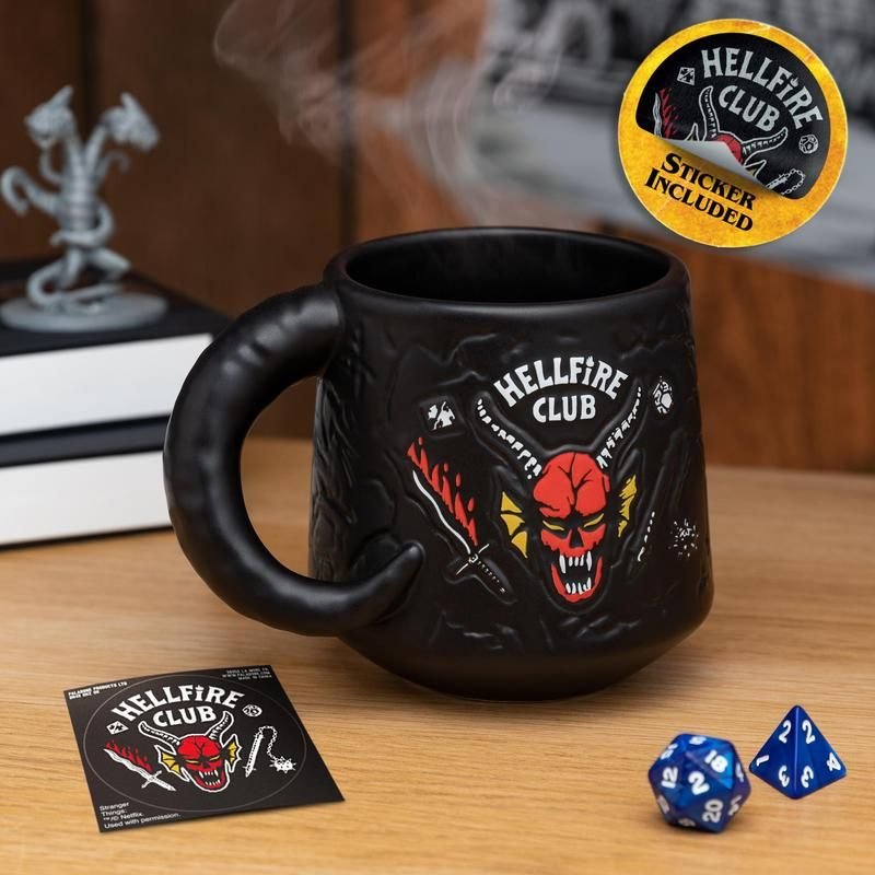 Taza Con Relieve Paladone Stranger Things Hellfire Club