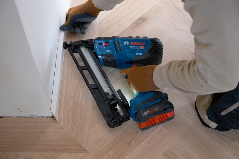 EAN 4053423252996 - Bosch GNH 18V-64 MD Professional Pistola de clavos Batería imagen 4