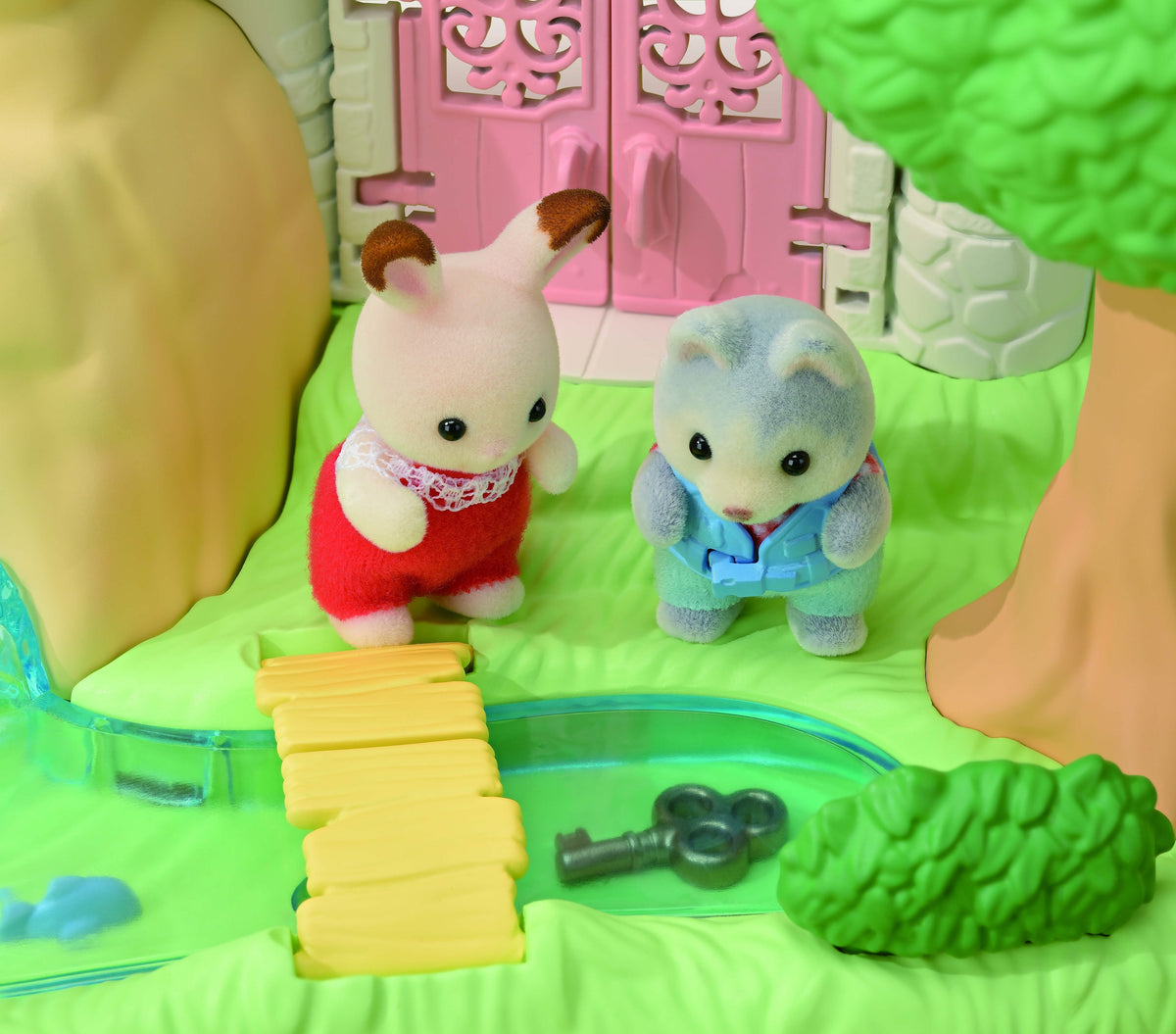 Sylvanian Families Playset Secret Forest Falls