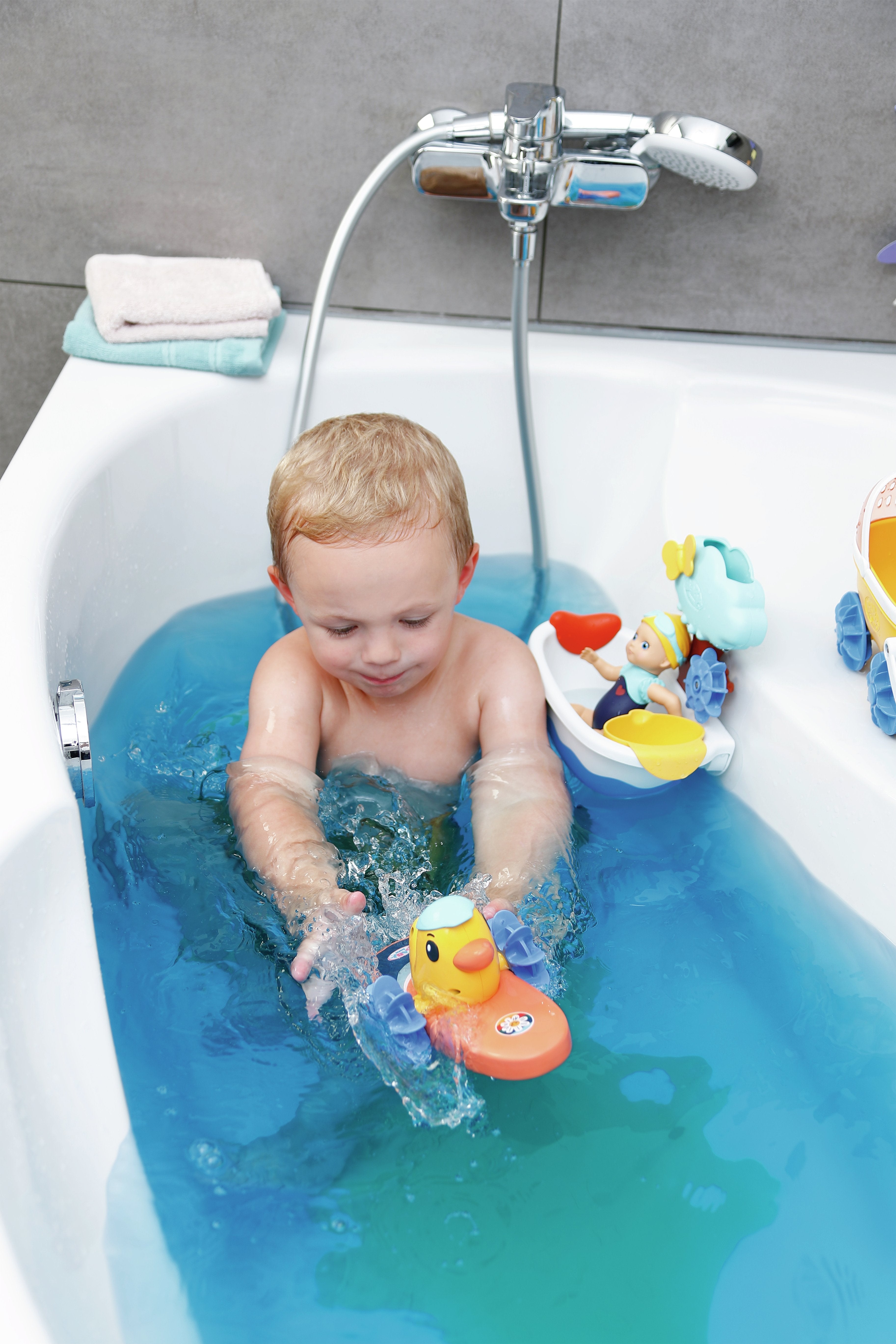 Zapf Creation Baby Born® Splish Splash Surfing Berta, Figura De Juguete   837146