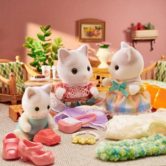 Epoch Sylvanian Families - Milchkatzen Familie 5738