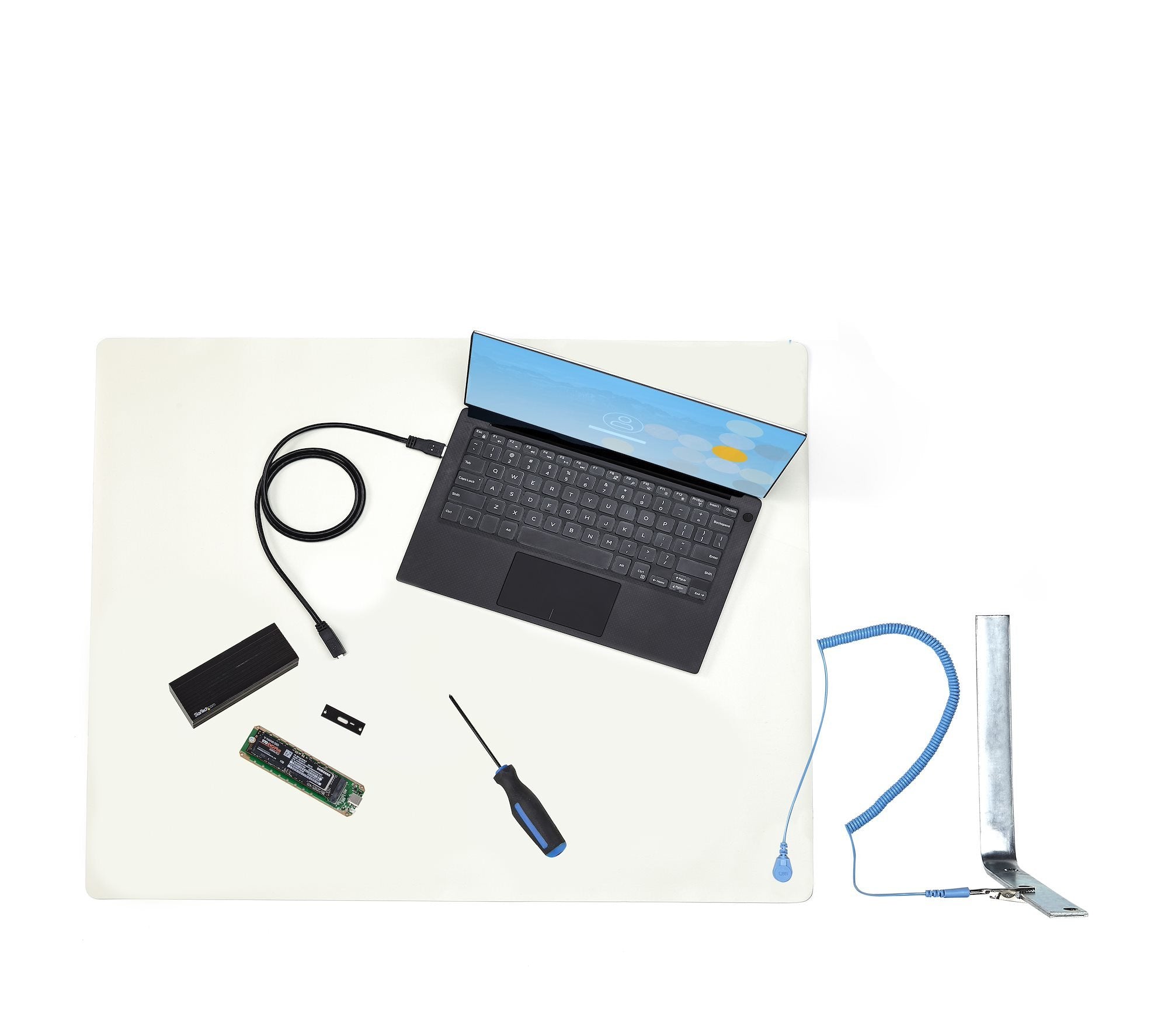 Startech Alfombrilla Superficie Antiestática Para La Reparación De Electrónicos Con Cable De Toma A Tierra 30cmx46cm