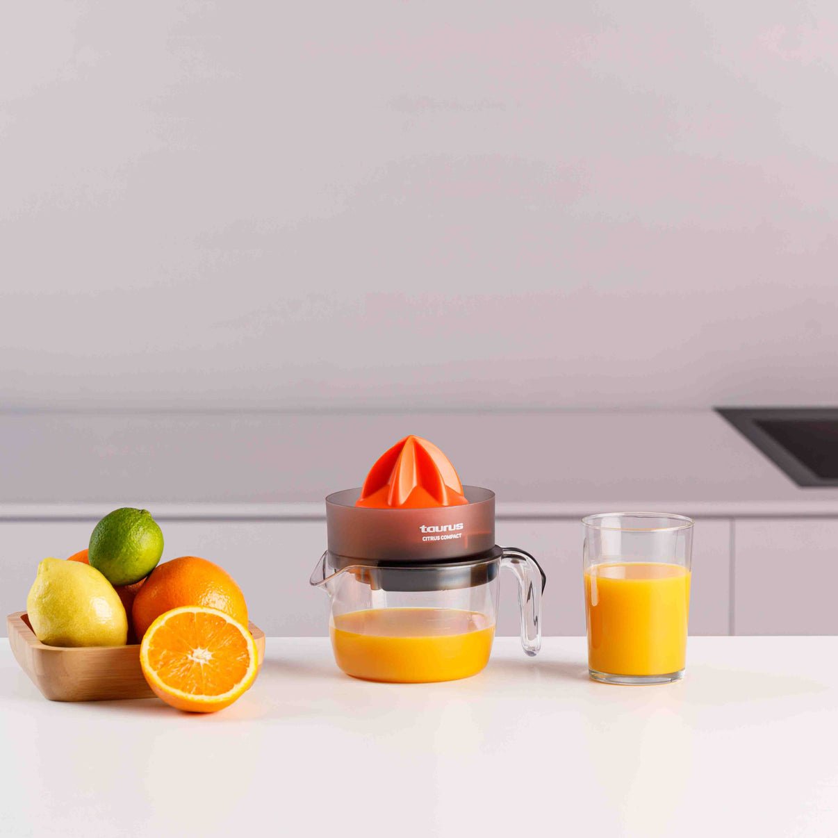 Taurus Citrus Compact Exprimidor Eléctrico Con Brazo 30 W Negro, Naranja, Transparente