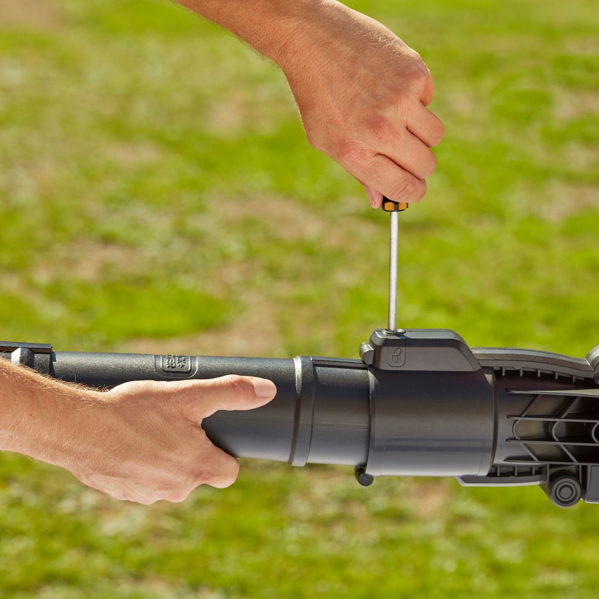 Aspirador Soplador Y Triturador Mochila 3000w Black+Decker