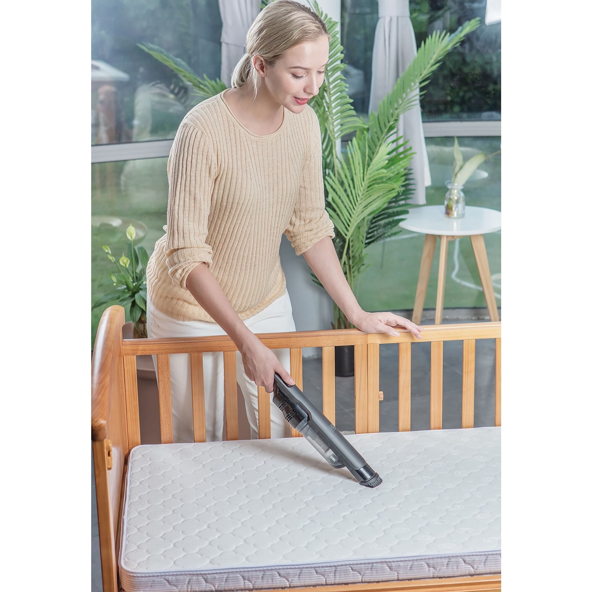Aspiradora De Mano  Black & Decker Dvc320b21-Qw Titanio